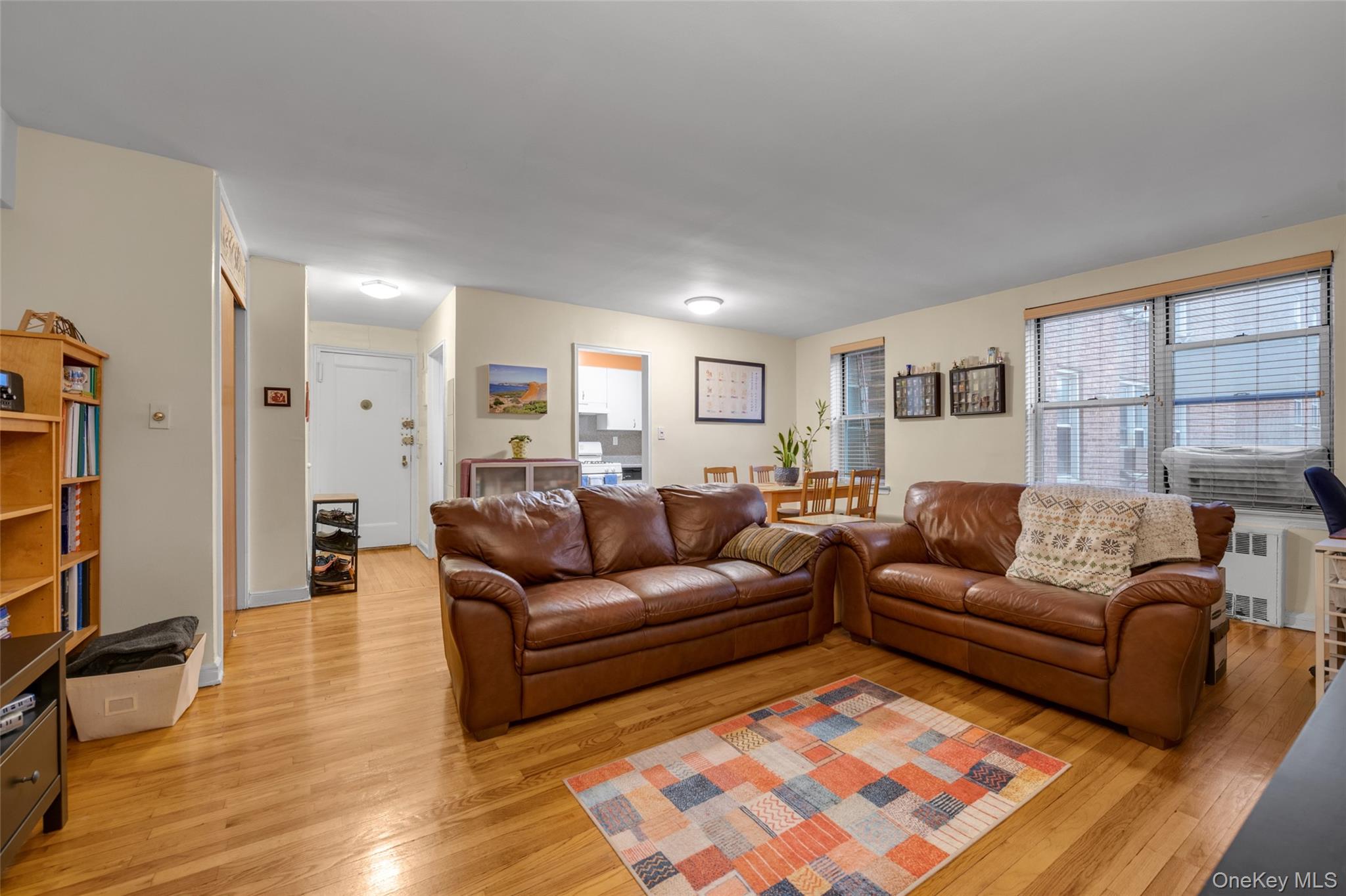 #2 photo, 105-25 67th Avenue, 皇后區 森林小丘 Forest Hills , NY 11375