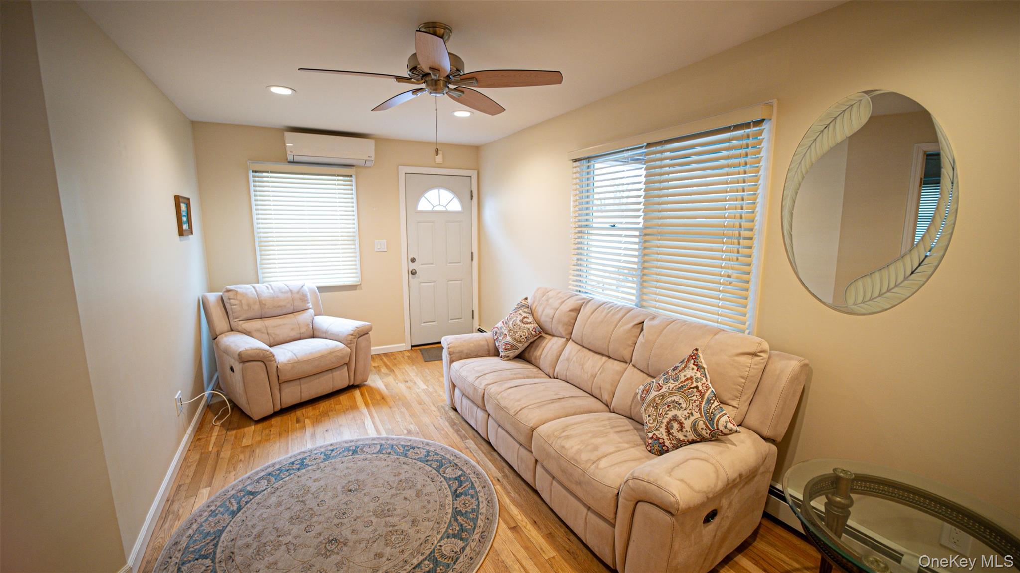 #4 photo, 15 Westminister Lane, West Islip , NY 11795