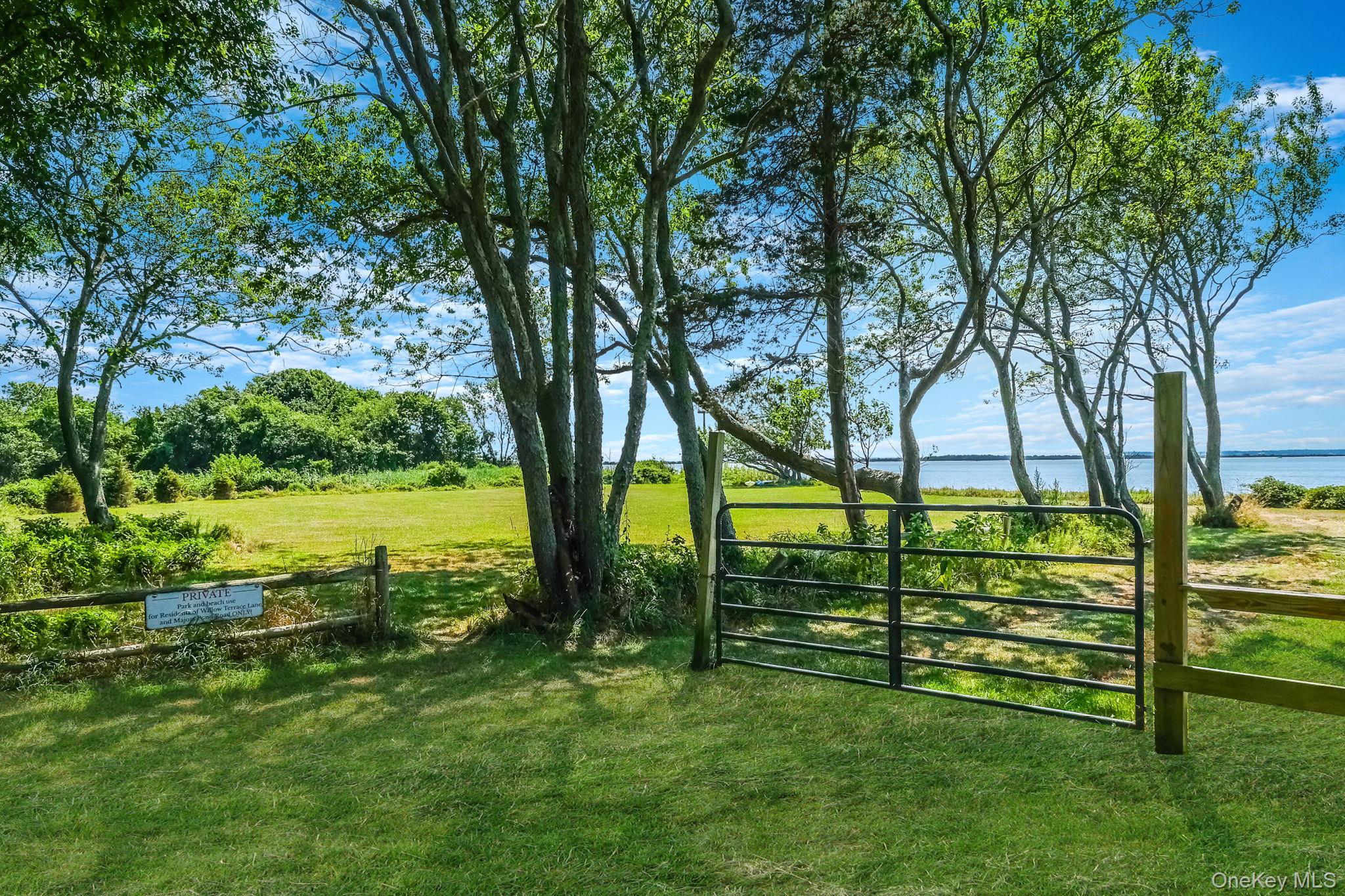 #18 photo, 295 Willow Terrace Lane, سوفولك Orient , NY 11957