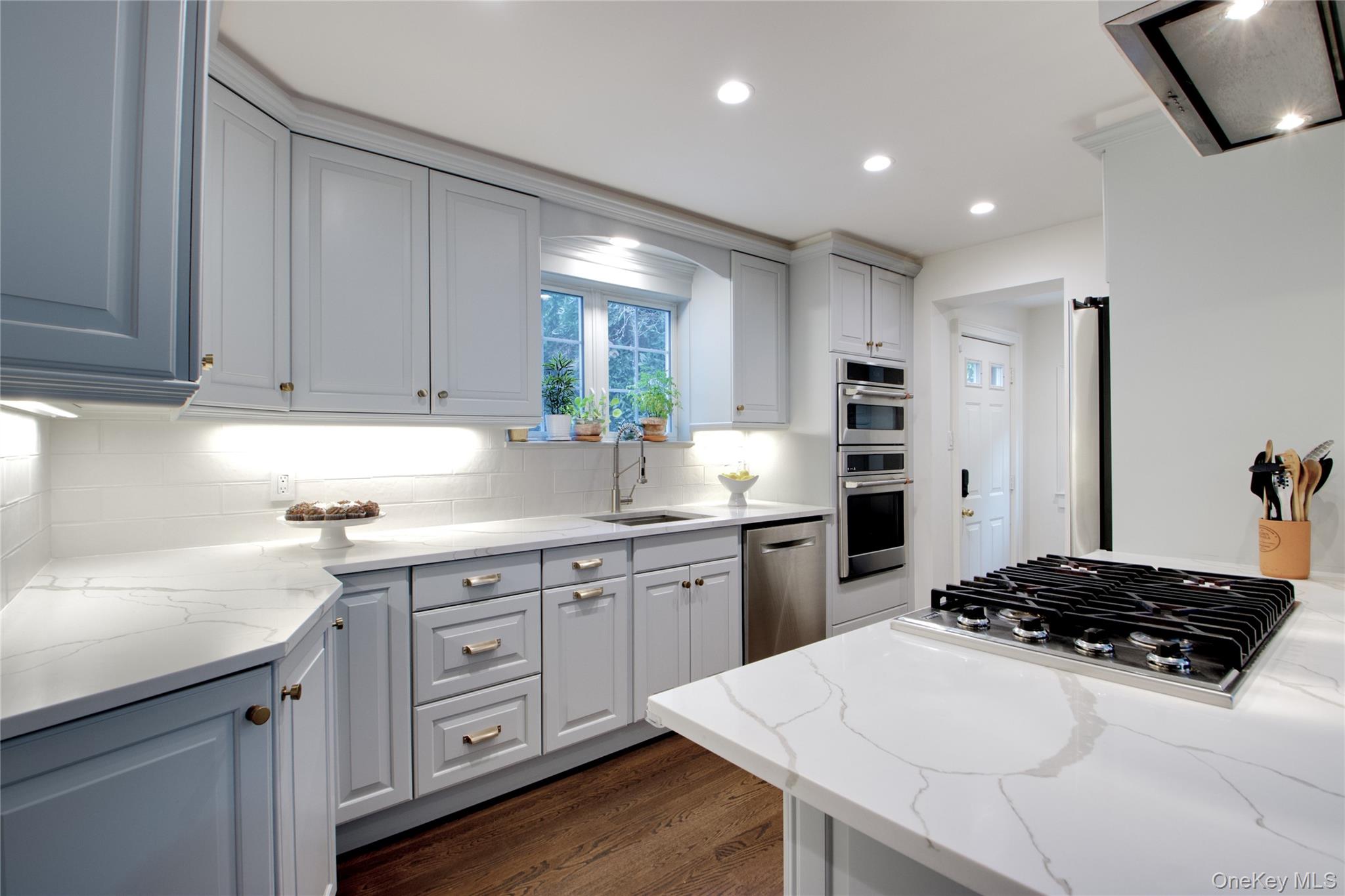 #4 photo, 60 Thayer Road, מחוז נסאו Manhasset , NY 11030