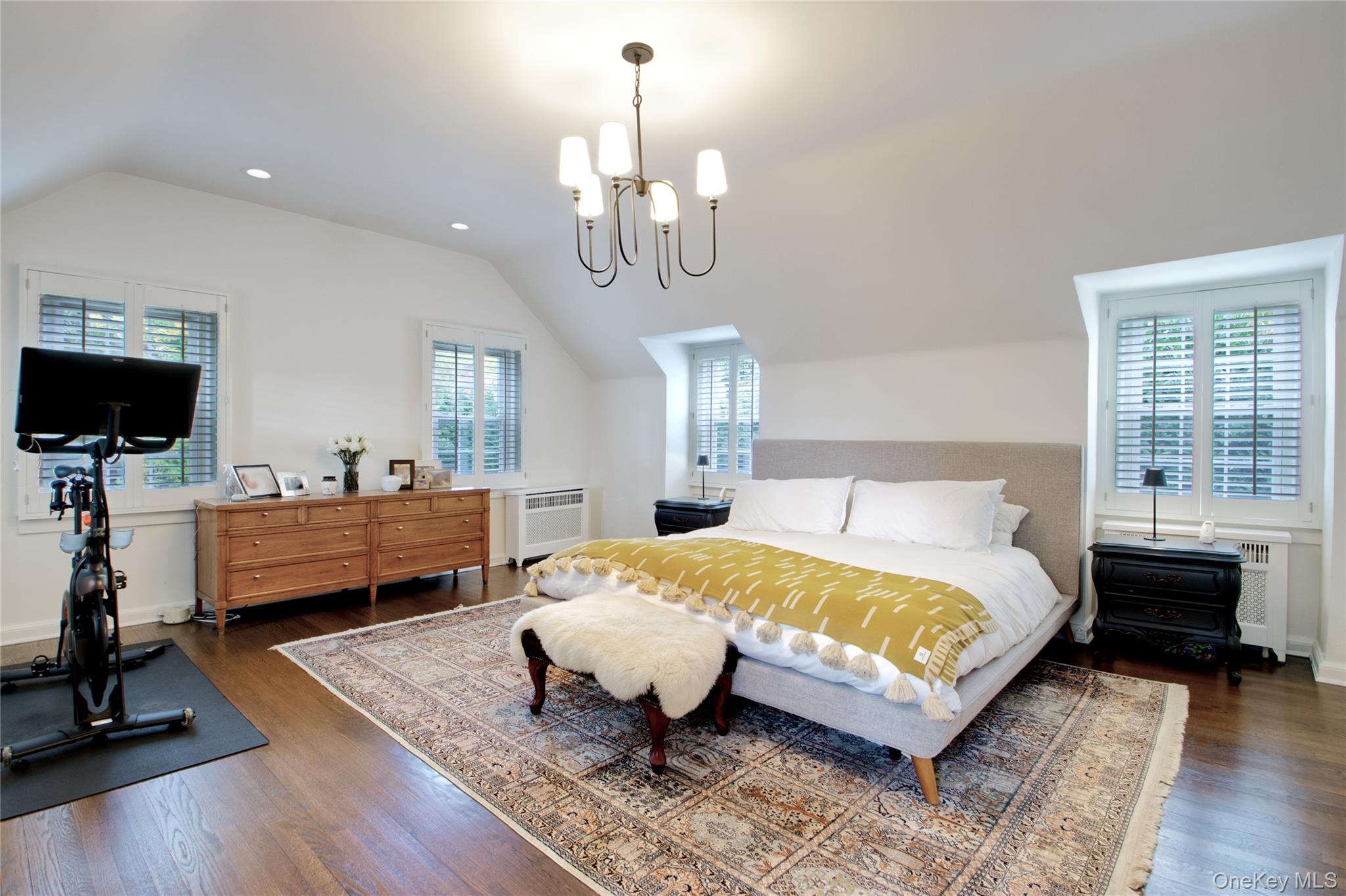 #5 photo, 60 Thayer Road, מחוז נסאו Manhasset , NY 11030