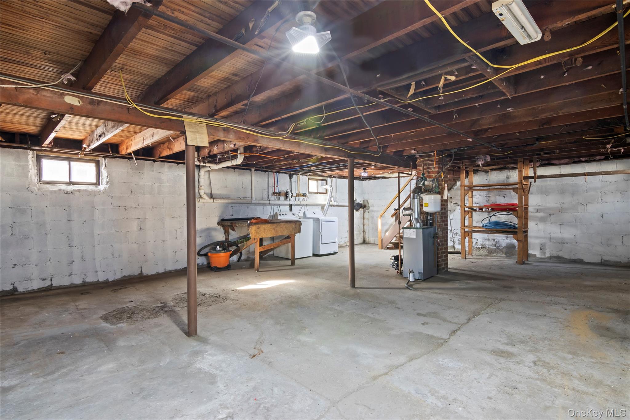 #13 photo, 63 Railroad Street, מחוז סאפוק Huntington Station , NY 11746