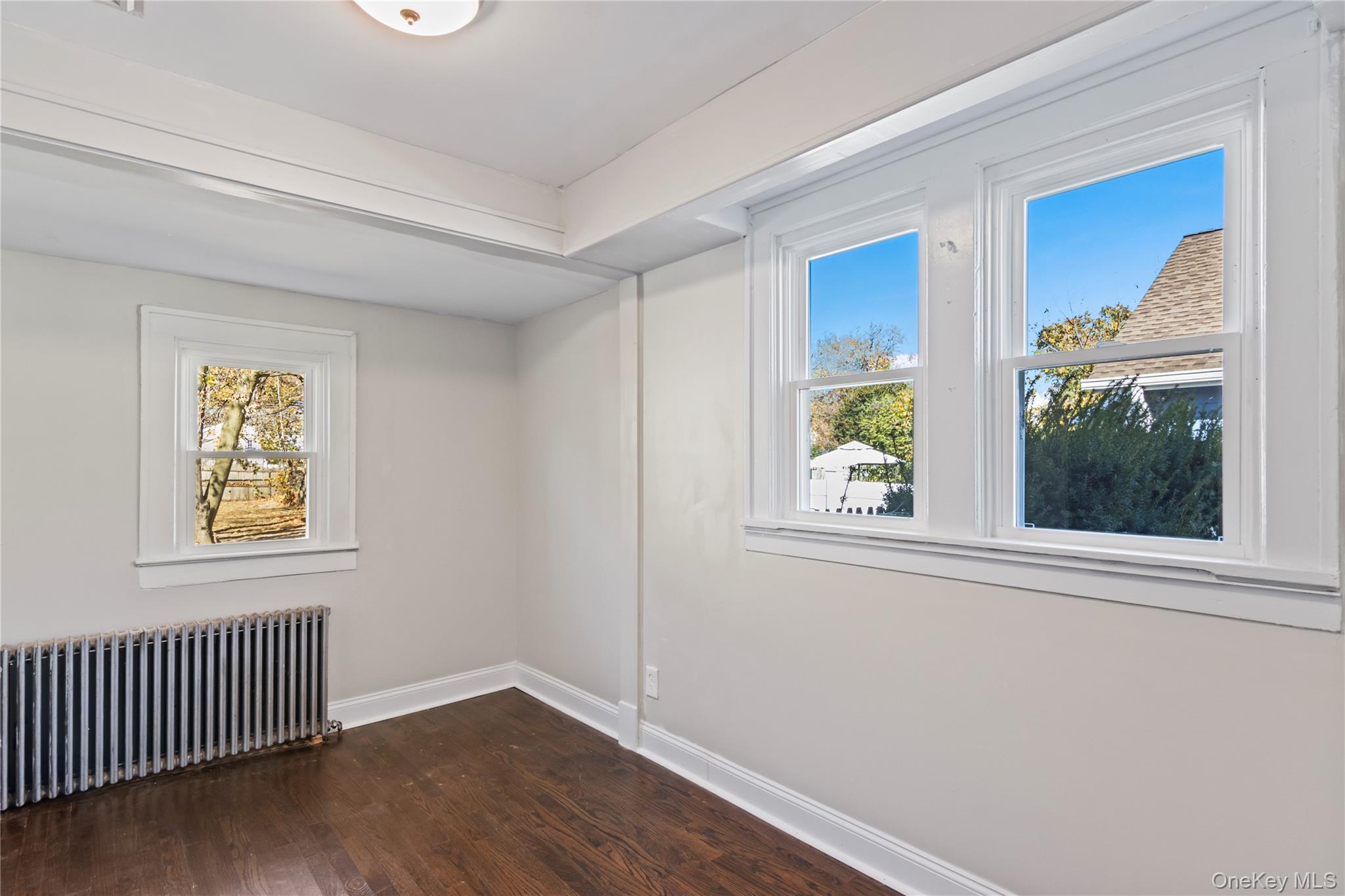 #9 photo, 63 Railroad Street, מחוז סאפוק Huntington Station , NY 11746