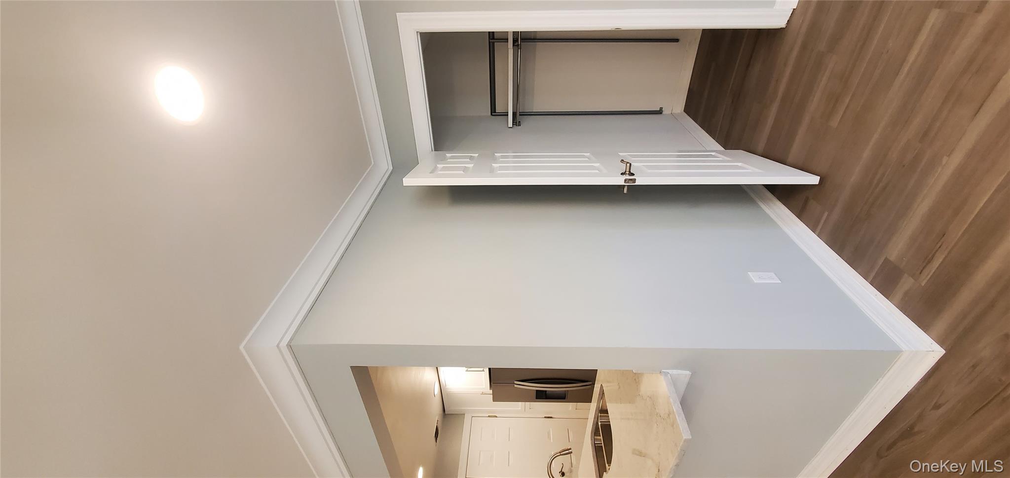 #5 photo, 81 Secatogue Avenue, Farmingdale , NY 11735