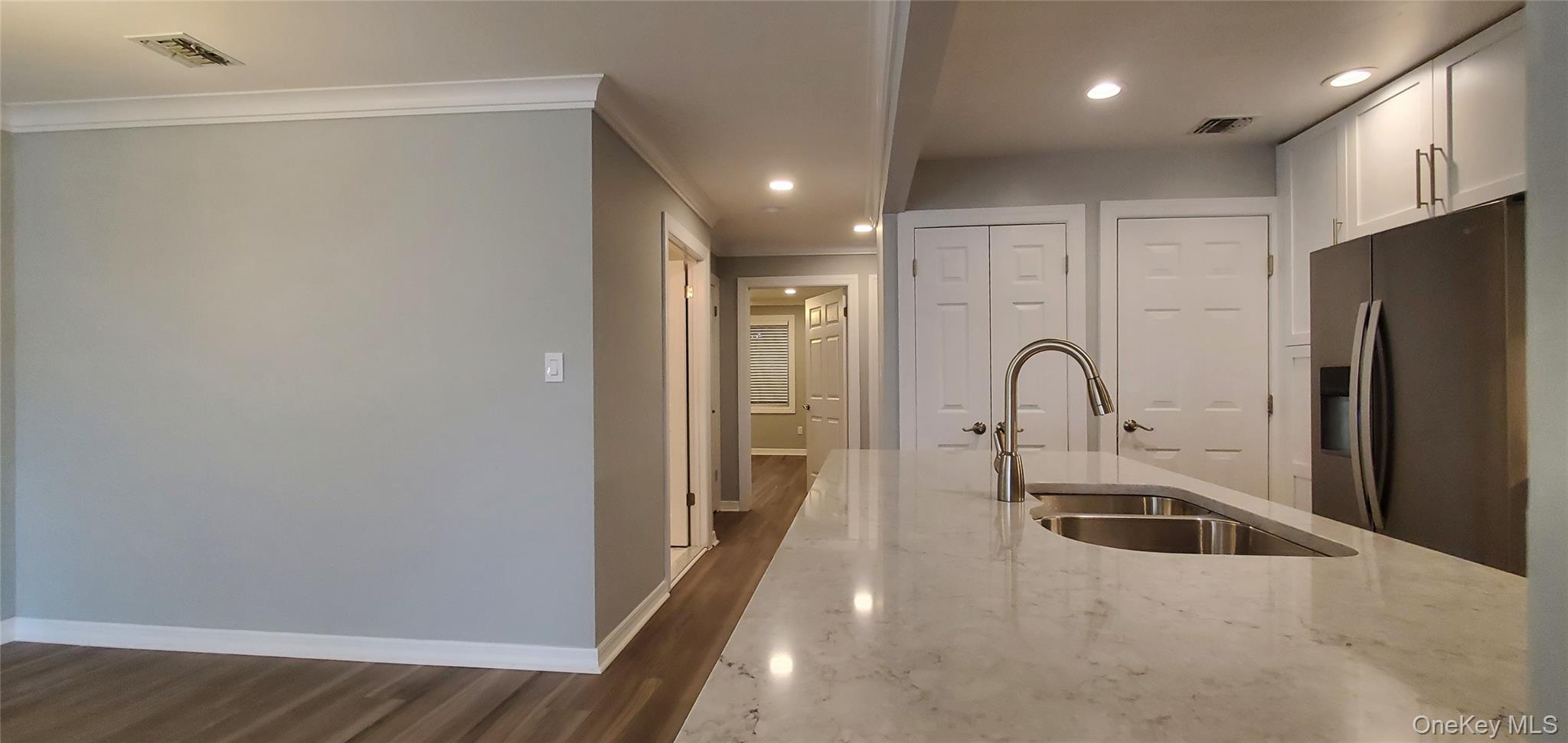 #8 photo, 81 Secatogue Avenue, Farmingdale , NY 11735