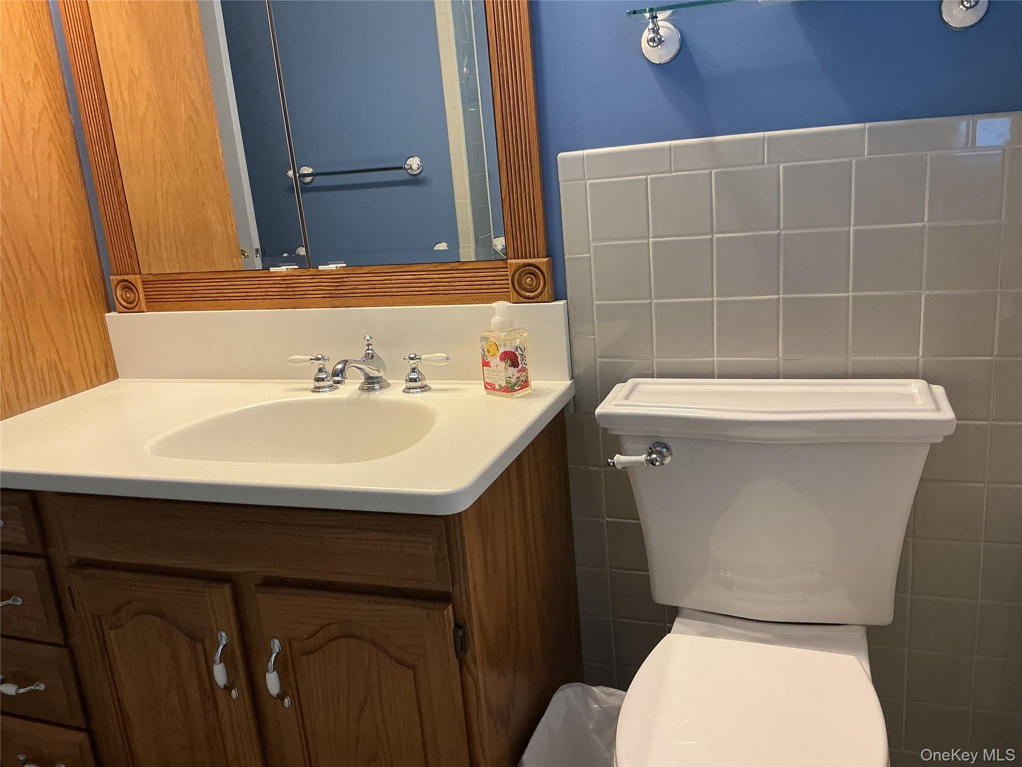 #11 photo, 34 Scholl Drive, מחוז נסאו Farmingdale , NY 11735