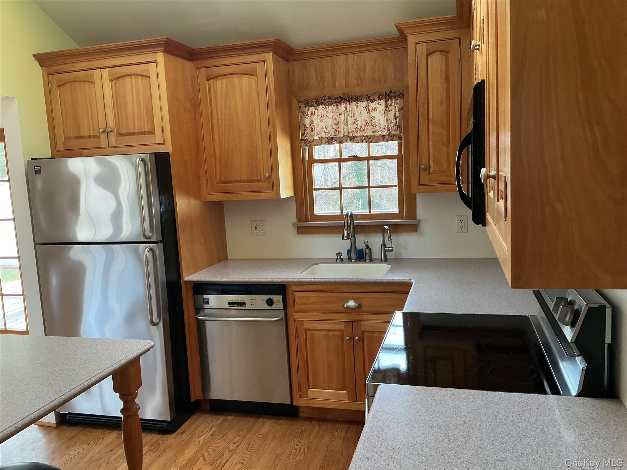 #5 photo, 34 Scholl Drive, מחוז נסאו Farmingdale , NY 11735