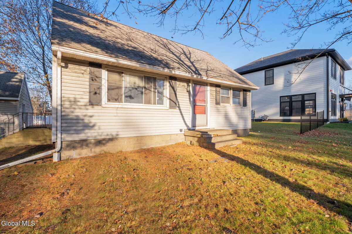 #3 photo, 829 Troy-Schenectady Road, Colonie , NY 12110