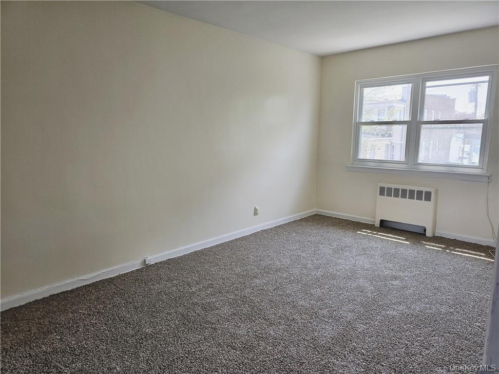 #9 photo, 1022 E 211 Street, Bronx , NY 10469