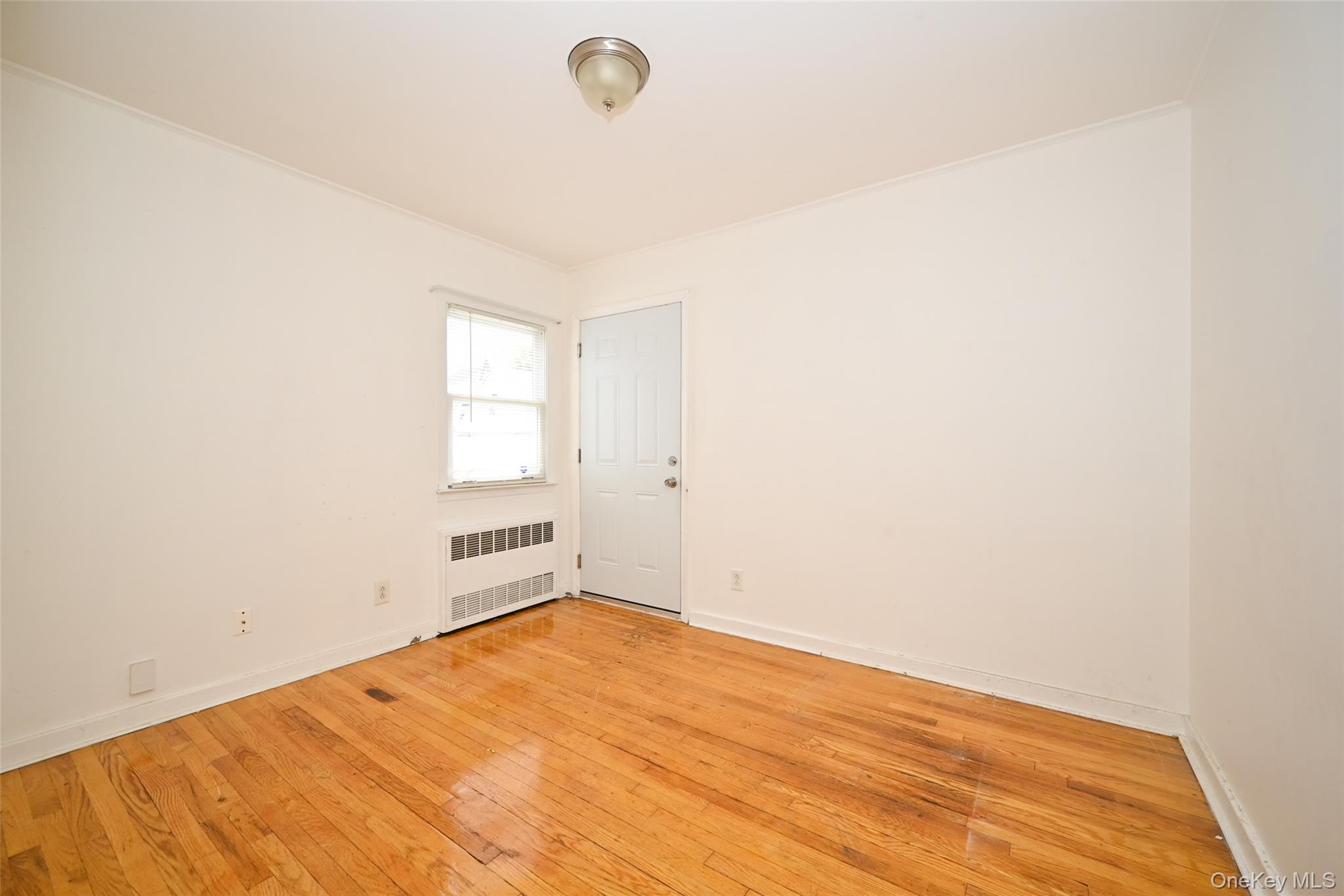 #9 photo, 14728 8th Avenue, Whitestone , NY 11357