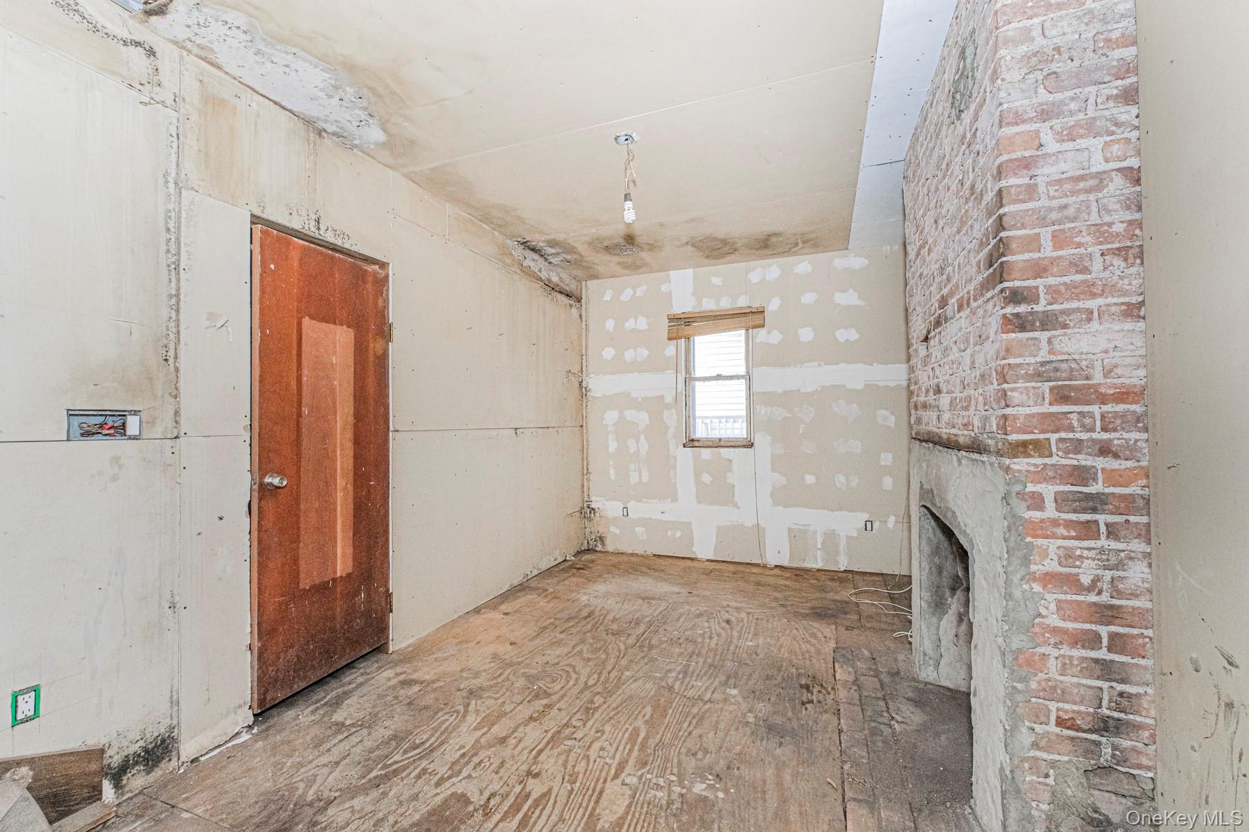 #8 photo, 102 wright Street, סטטן איילנד Staten Island , NY 10304