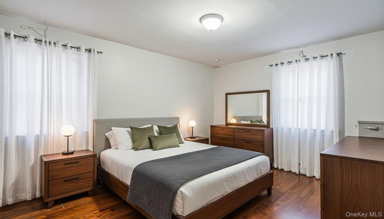 #9 photo, 135-15 63rd Avenue, Flushing , NY 11367