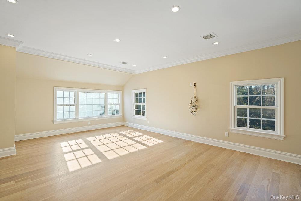 #17 photo, 89 Mill River Road, Upper Brookville , NY 11771