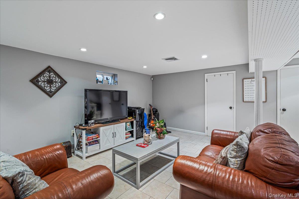 #16 photo, 145-65 9th Avenue, Whitestone , NY 11357