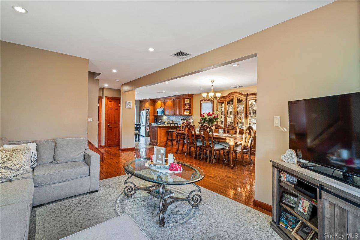 #3 photo, 145-65 9th Avenue, Whitestone , NY 11357