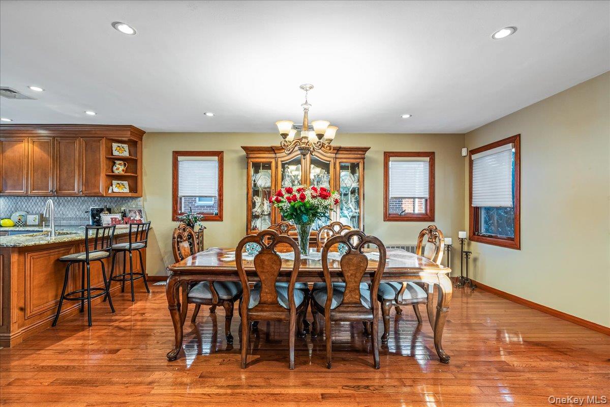 #5 photo, 145-65 9th Avenue, Whitestone , NY 11357