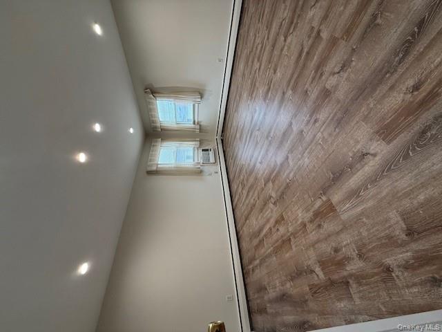 #17 photo, 30 Amherst Road, Valley Stream , NY 11581