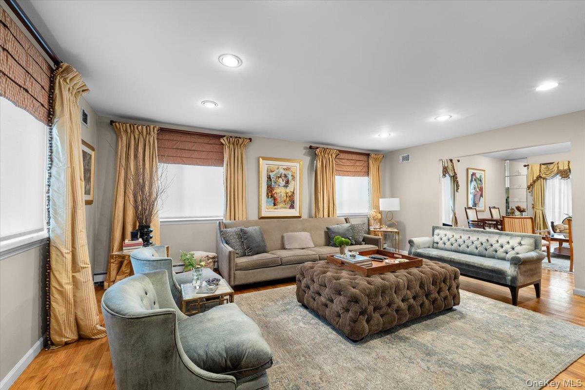 #13 photo, 47 Berkshire Road, Great Neck , NY 11023