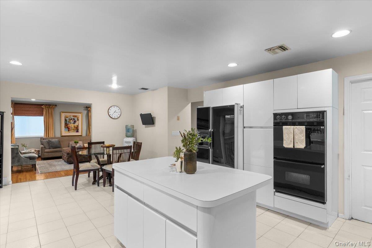 #20 photo, 47 Berkshire Road, Great Neck , NY 11023