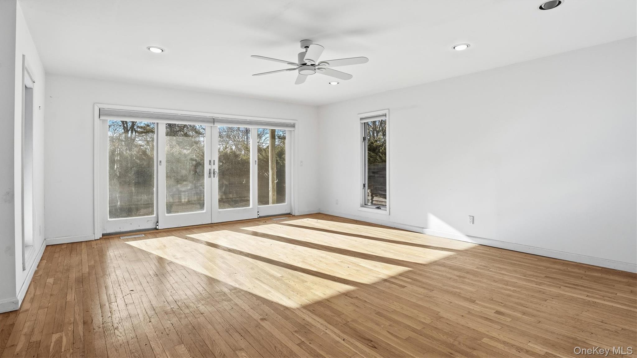 #19 photo, 103 Middle Pond Road, Southampton , NY 11968