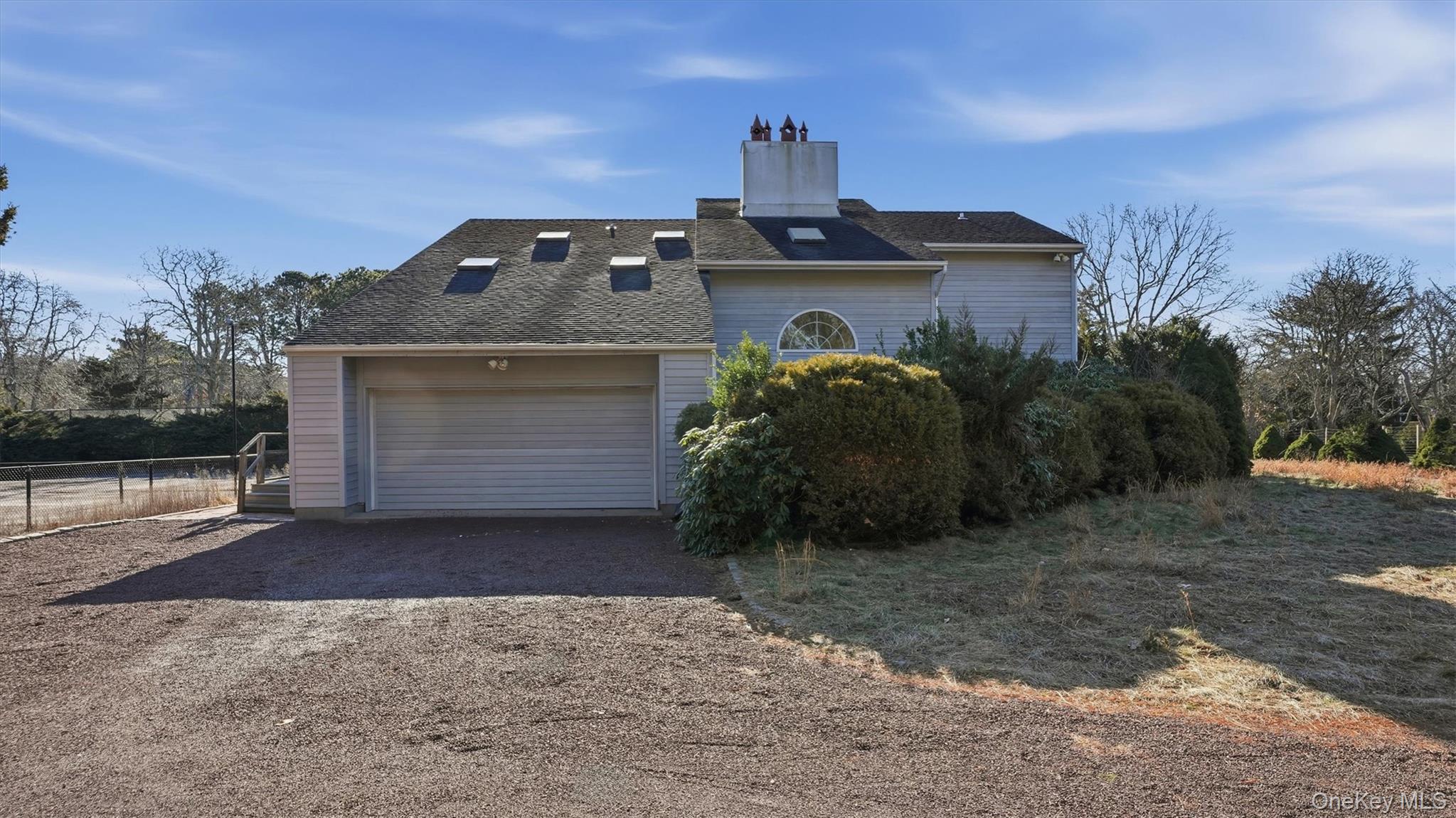 #4 photo, 103 Middle Pond Road, Southampton , NY 11968