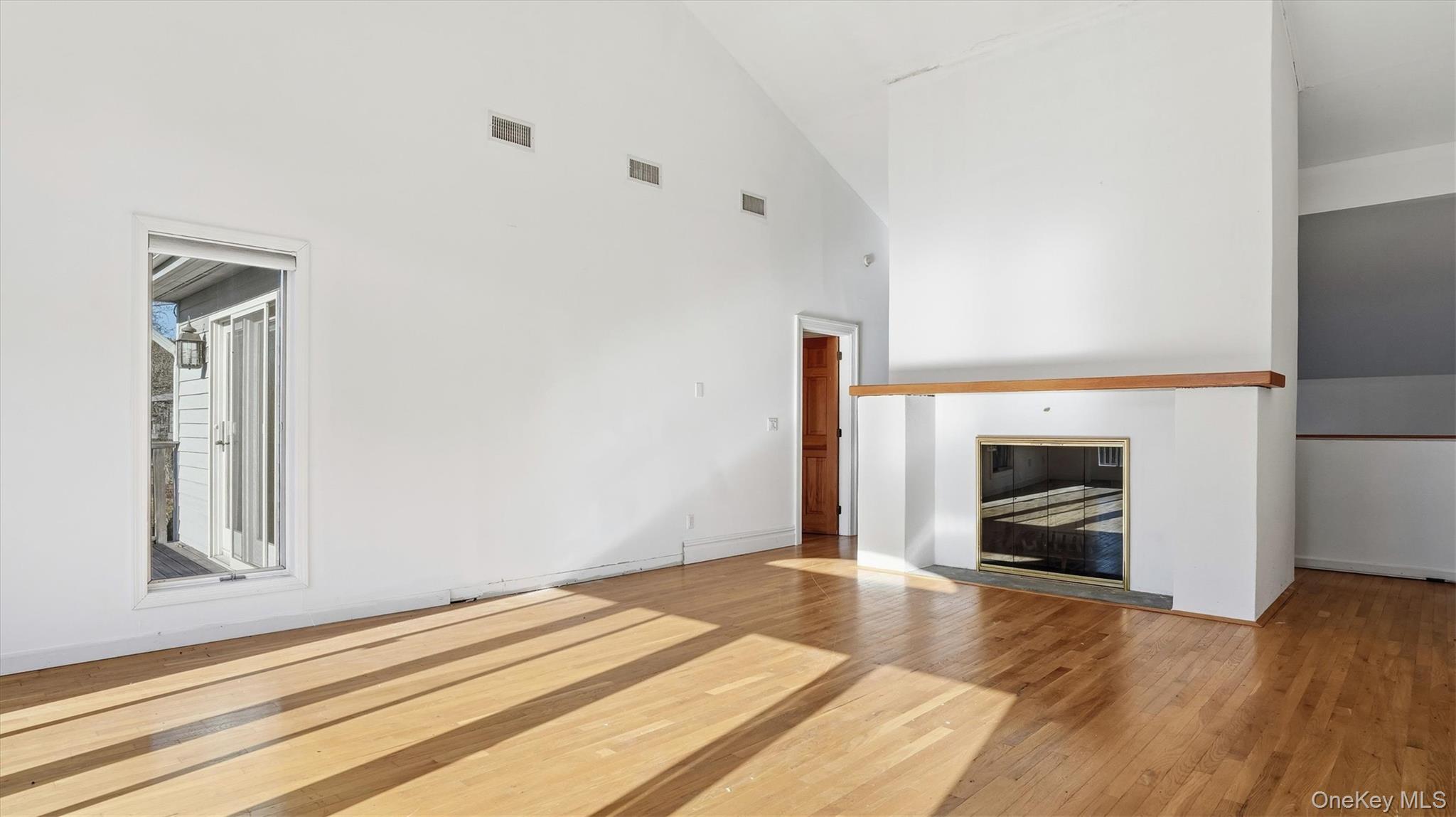 #8 photo, 103 Middle Pond Road, Southampton , NY 11968