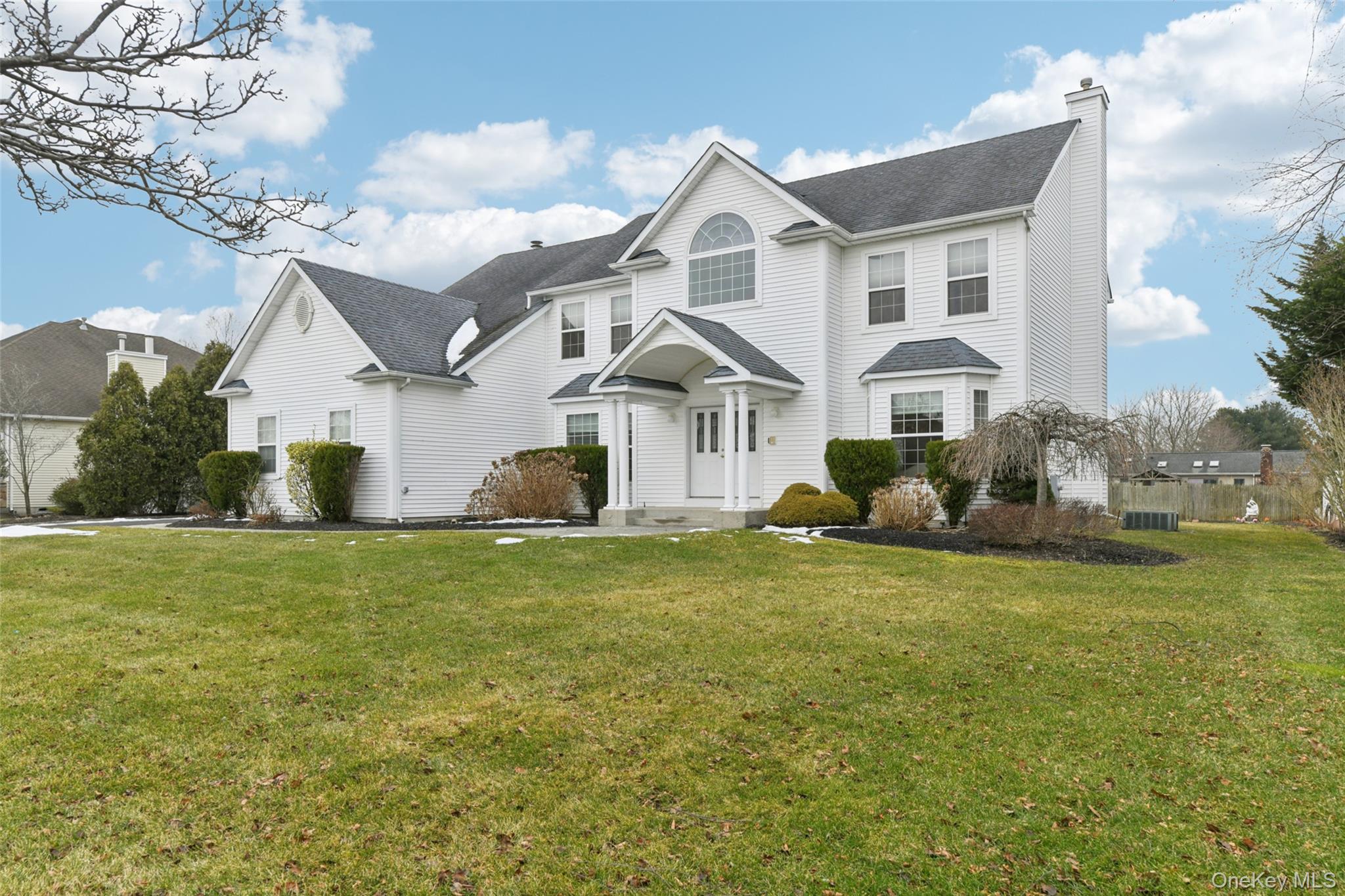 #1 photo, 39 Island Trail, Mount Sinai , NY 11766