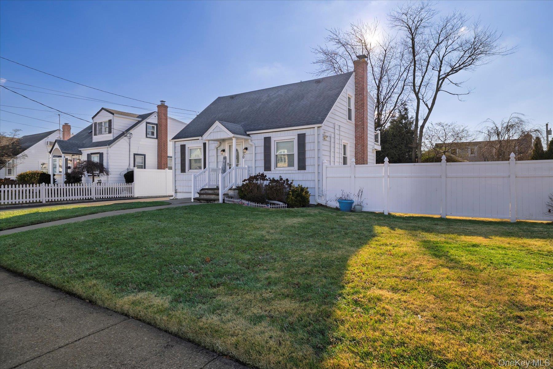 #1 photo, 130 Cleveland Avenue, Massapequa , NY 11758