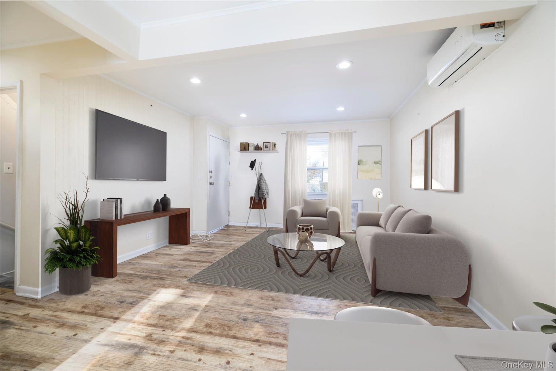 #5 photo, 130 Cleveland Avenue, Massapequa , NY 11758