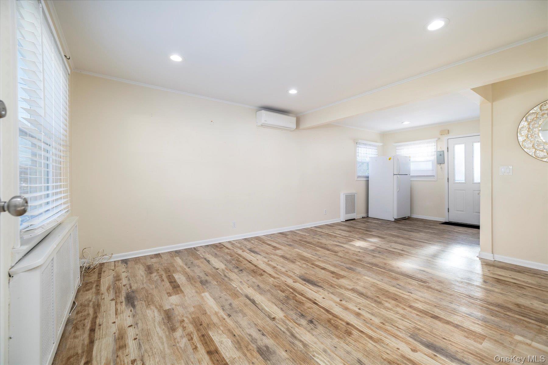 #8 photo, 130 Cleveland Avenue, Massapequa , NY 11758