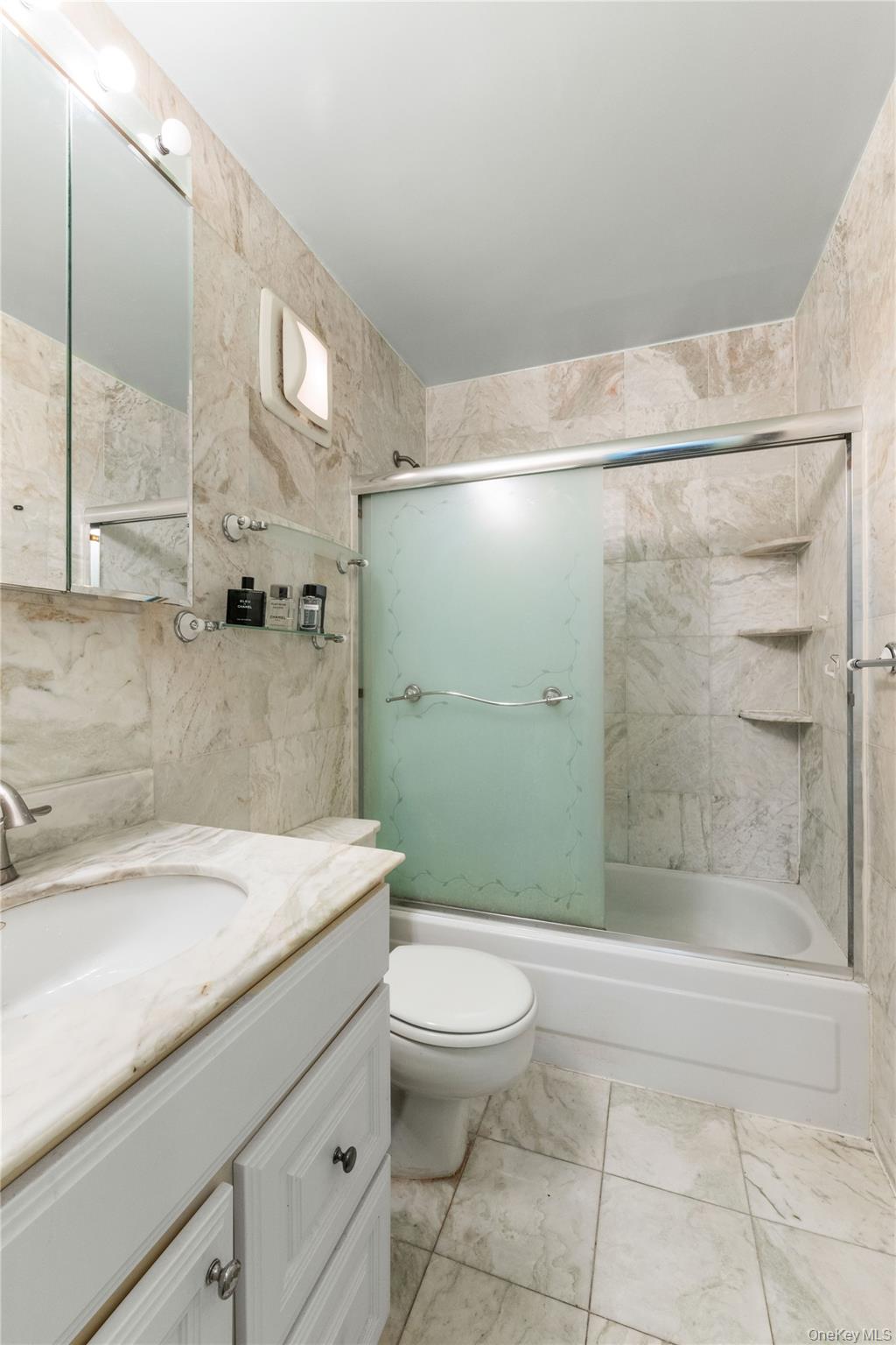 #13 photo, 25-40 Shore Boulevard, Astoria , NY 11102