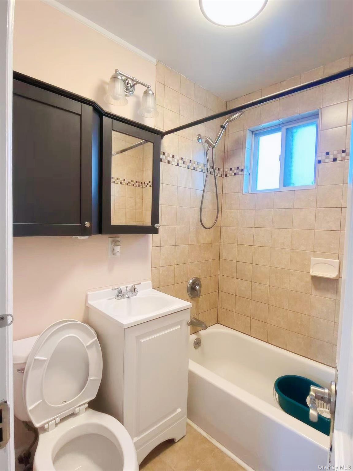 #11 photo, 11 Edgewood Place, 东长岛 Huntington Station , NY 11746