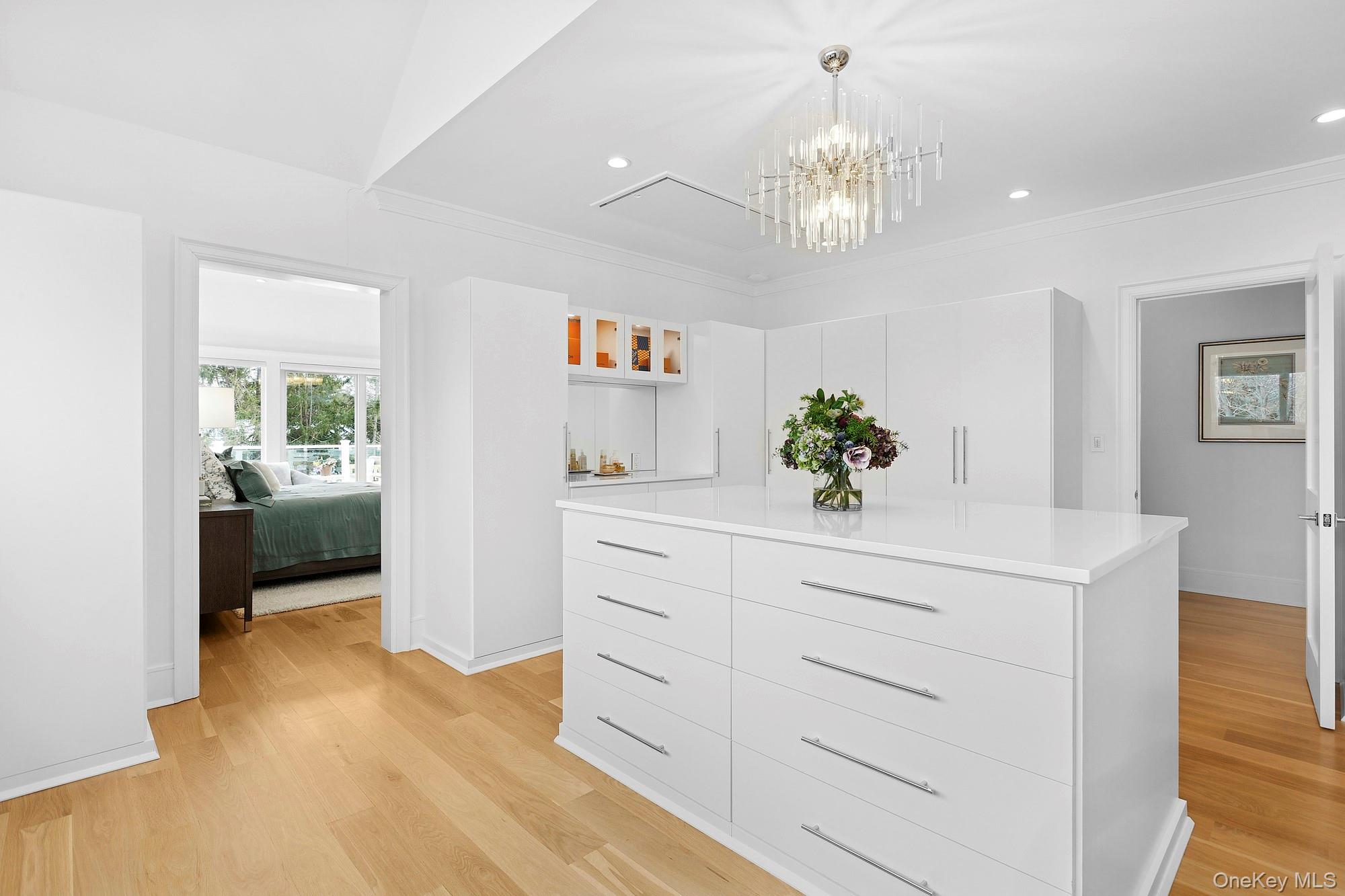 #16 photo, 4 Heatherwood Lane, Quogue , NY 11959