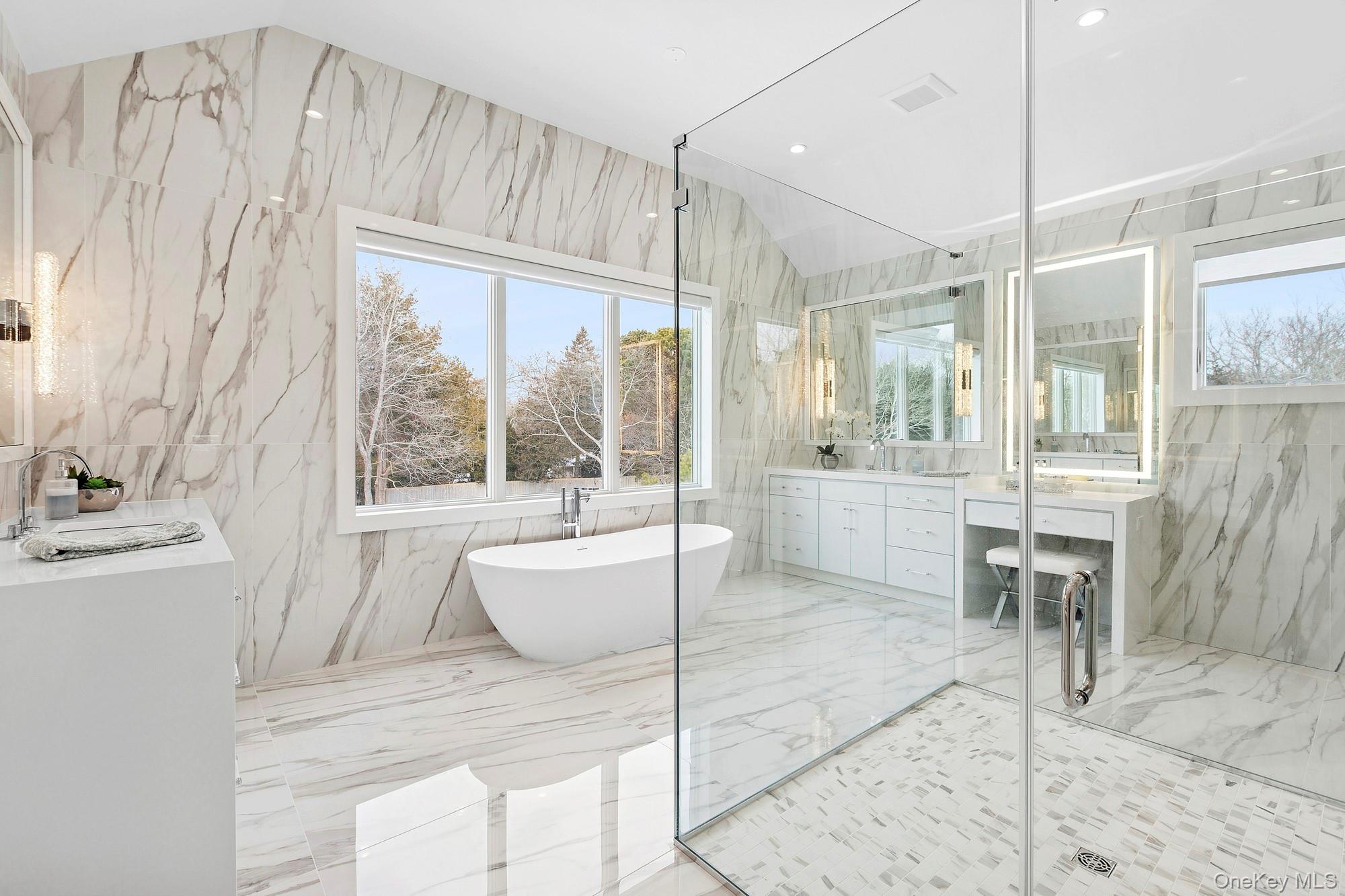 #17 photo, 4 Heatherwood Lane, Quogue , NY 11959