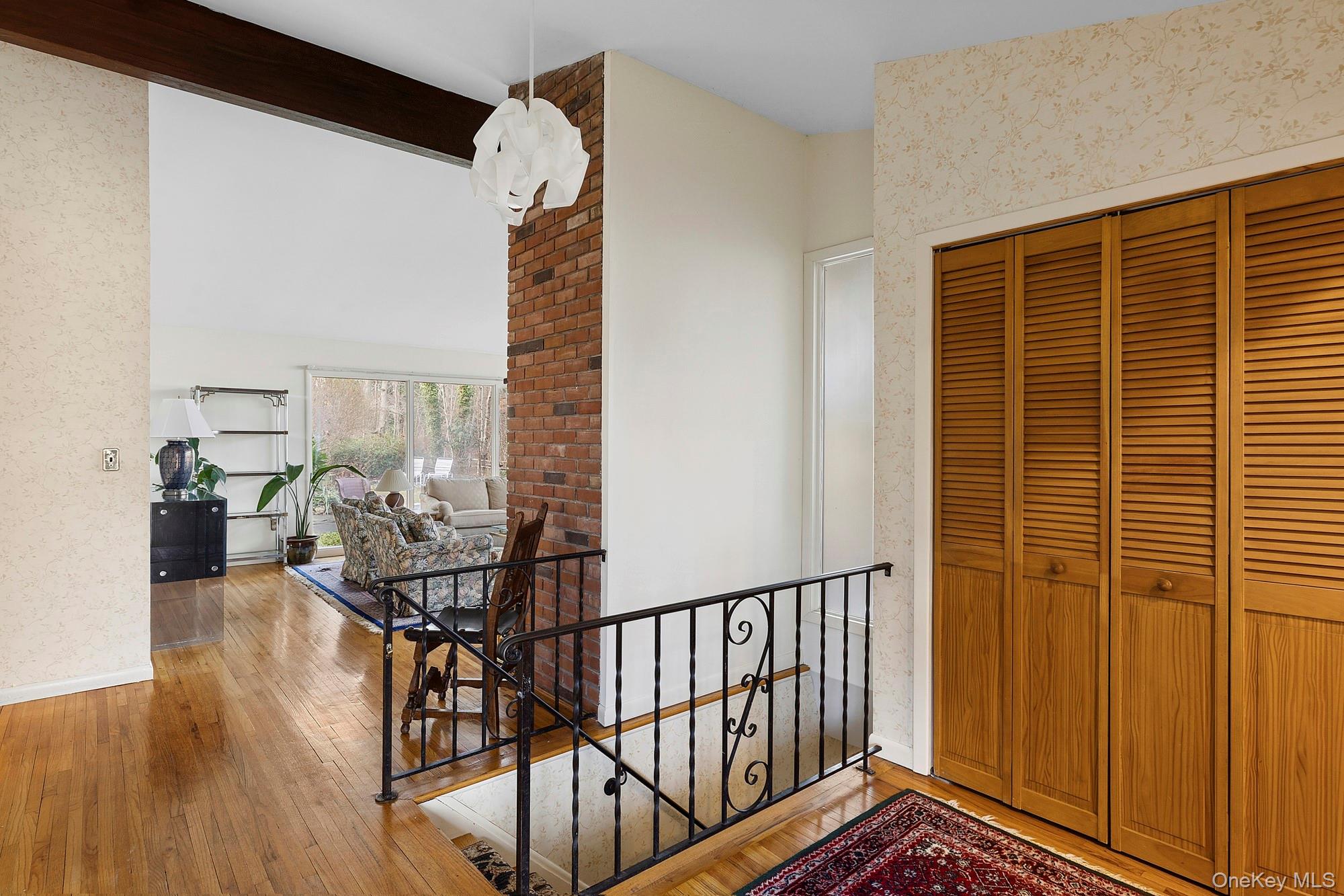 #12 photo, 41 Spring Hollow Road, سوفولك Centerport , NY 11721