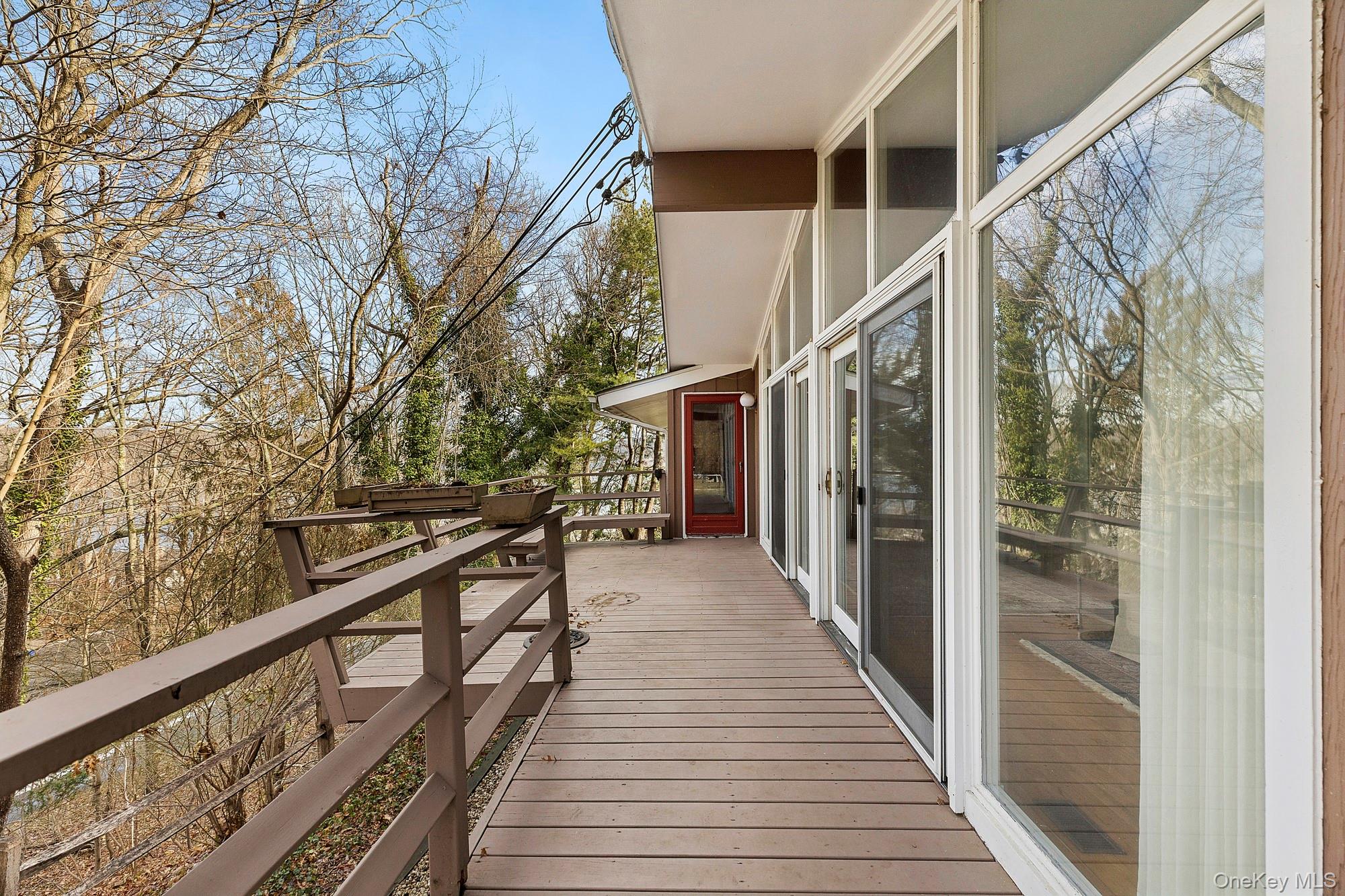 #13 photo, 41 Spring Hollow Road, سوفولك Centerport , NY 11721