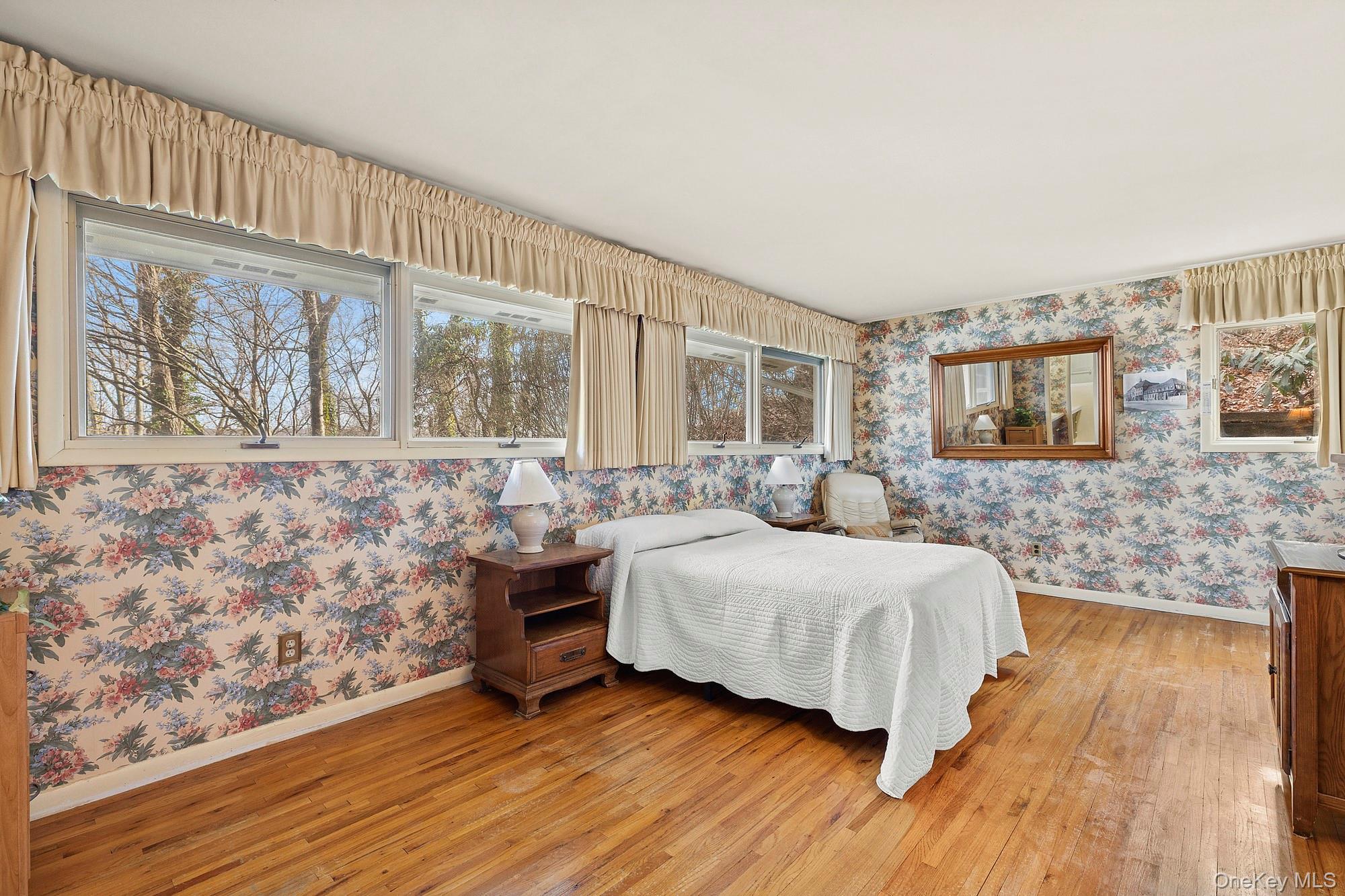 #17 photo, 41 Spring Hollow Road, سوفولك Centerport , NY 11721