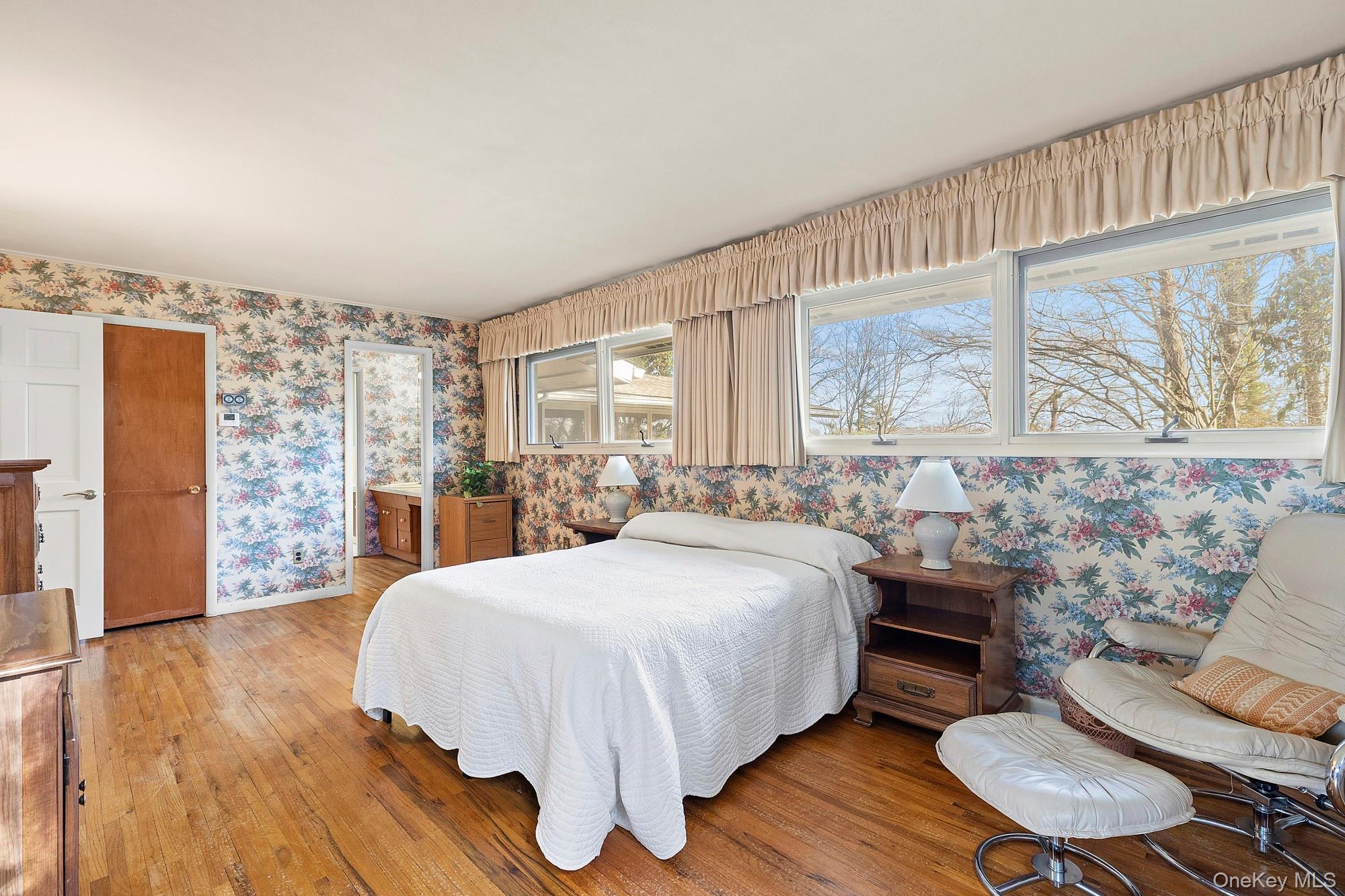 #18 photo, 41 Spring Hollow Road, سوفولك Centerport , NY 11721