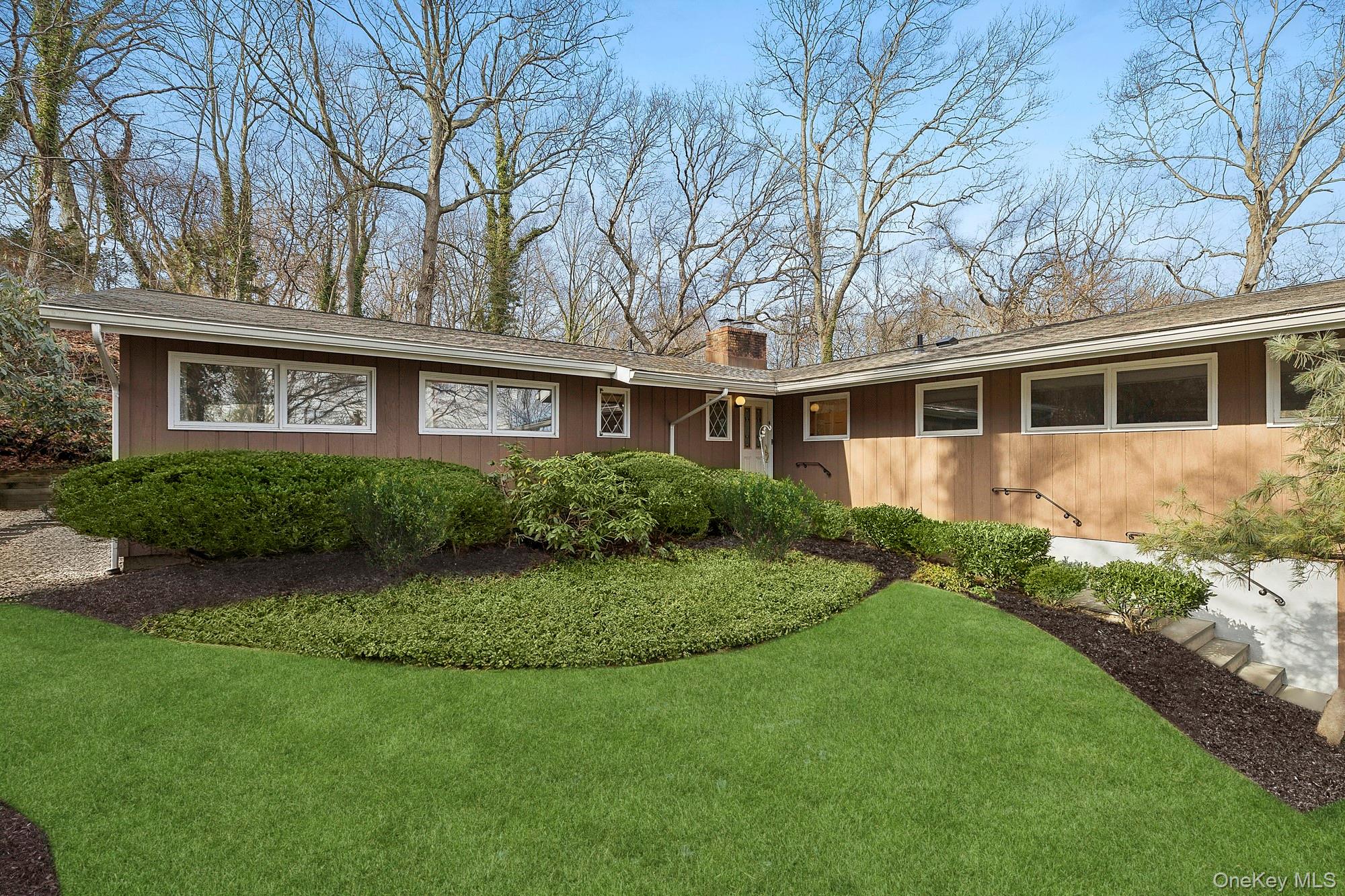 #4 photo, 41 Spring Hollow Road, سوفولك Centerport , NY 11721