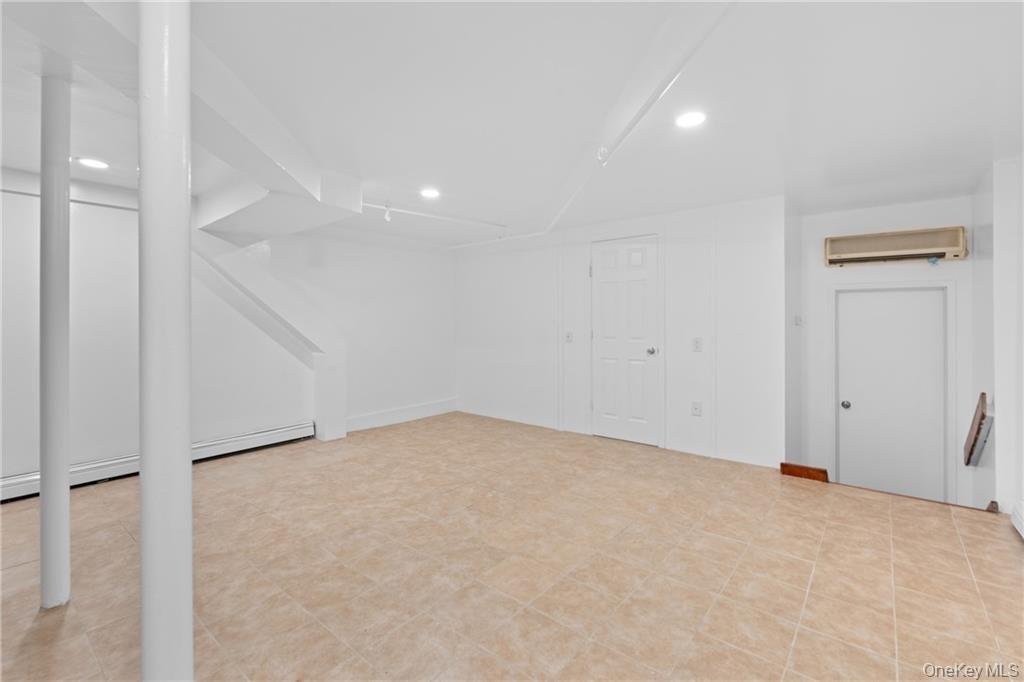 #3 photo, 325 McLean Avenue, Yonkers , NY 10705