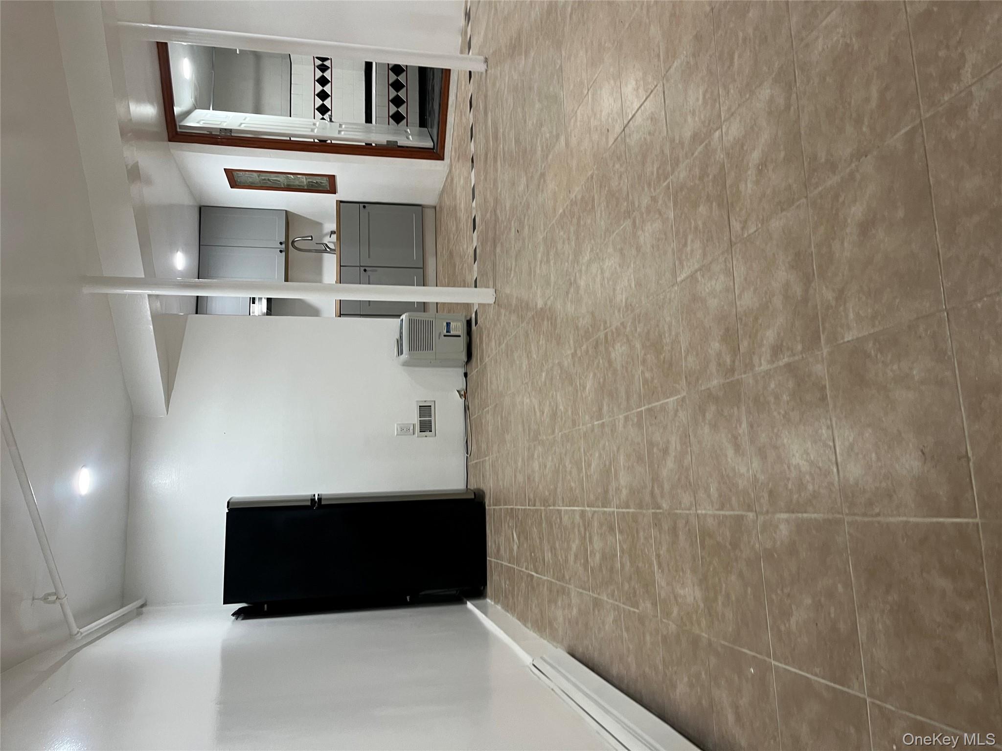 #5 photo, 325 McLean Avenue, Yonkers , NY 10705