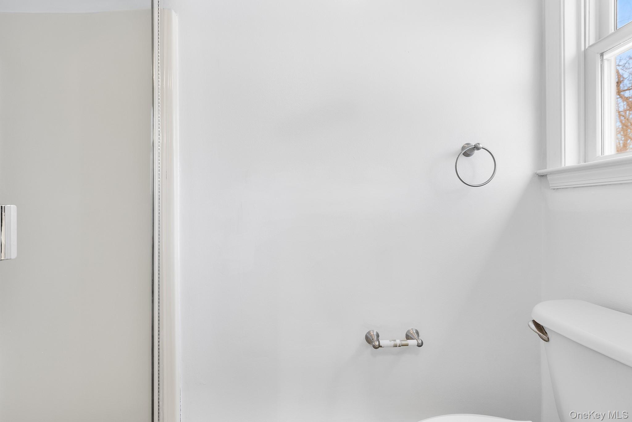 #18 photo, 55 Albion Oval, Mahopac , NY 10541