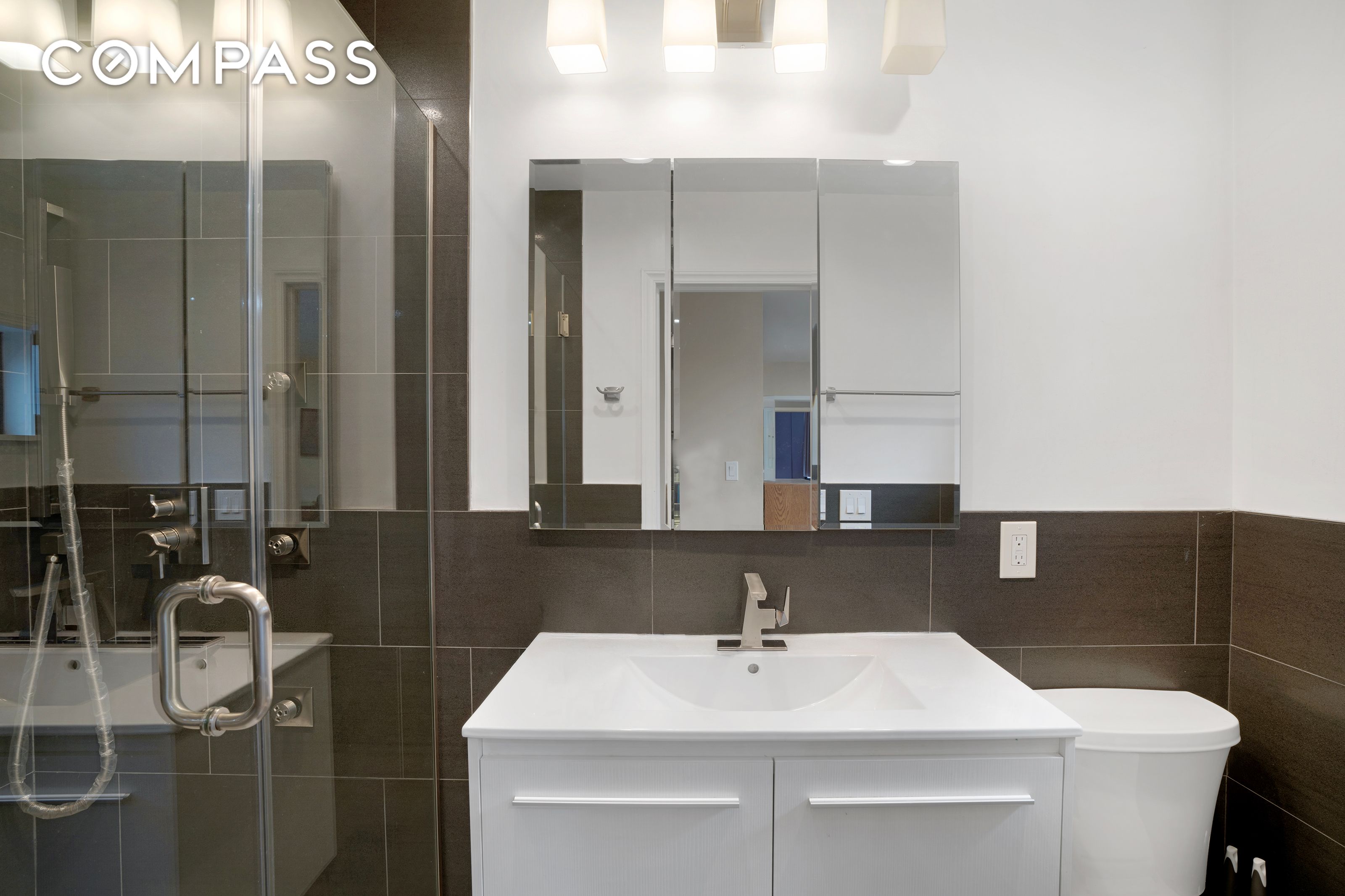 #20 photo, 37 Henry Street, Brooklyn Heights , NY 11201