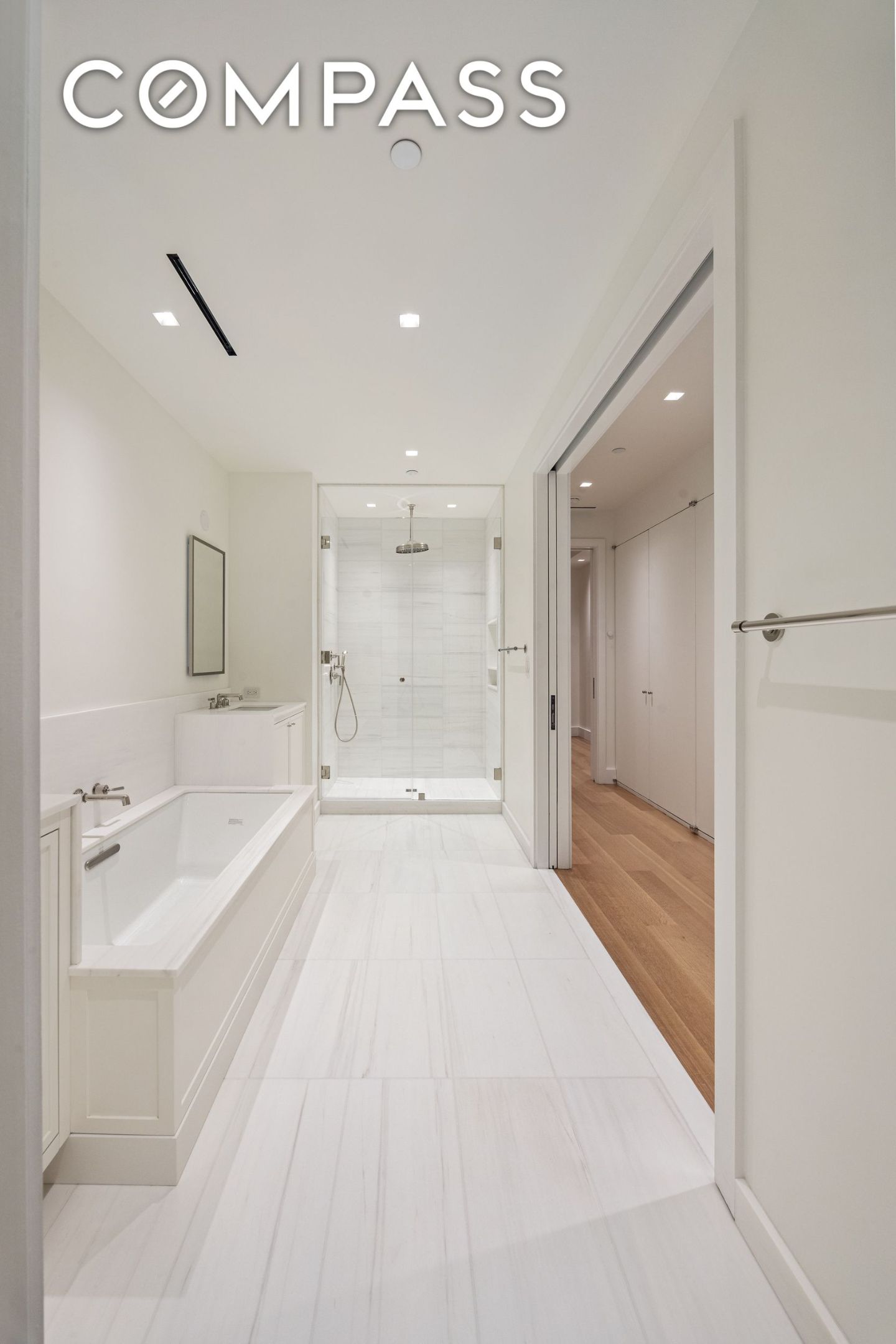 #16 photo, 243 W Broadway, Tribeca , NY 10013