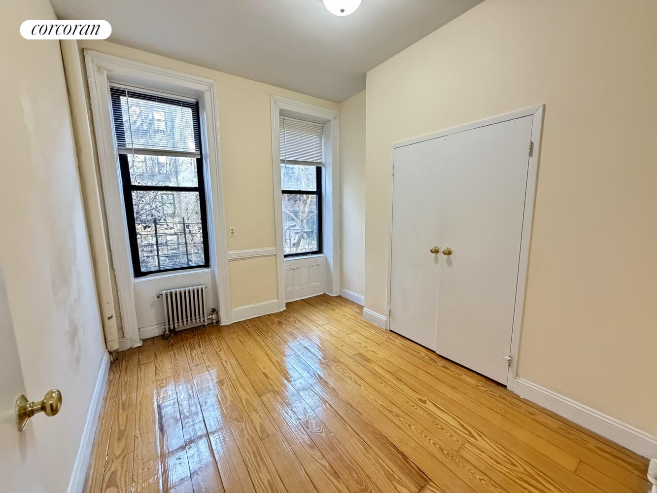 #1 photo, 424 E 83RD Street, מנהטן Yorkville , NY 10028