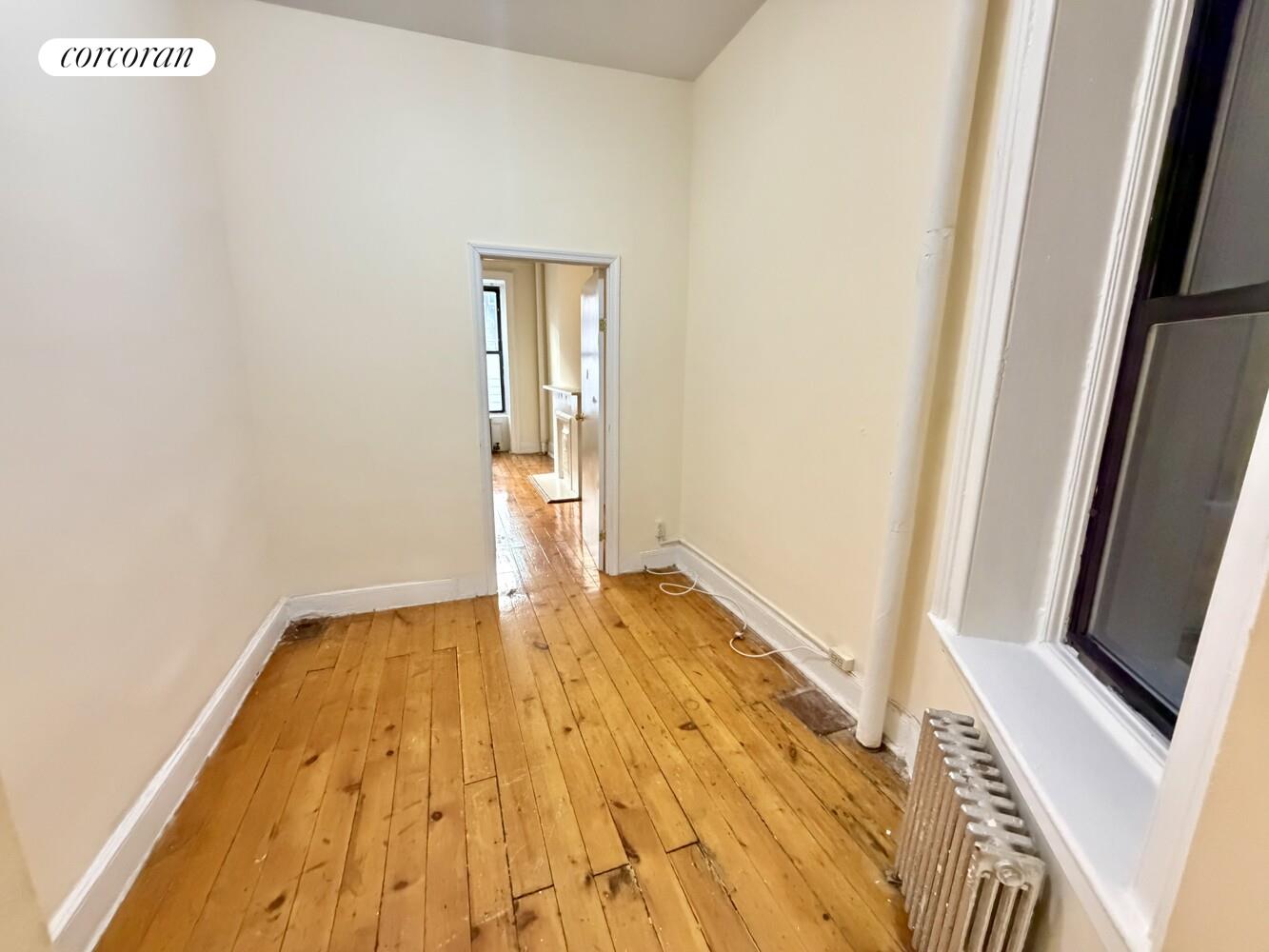 #3 photo, 424 E 83RD Street, מנהטן Yorkville , NY 10028