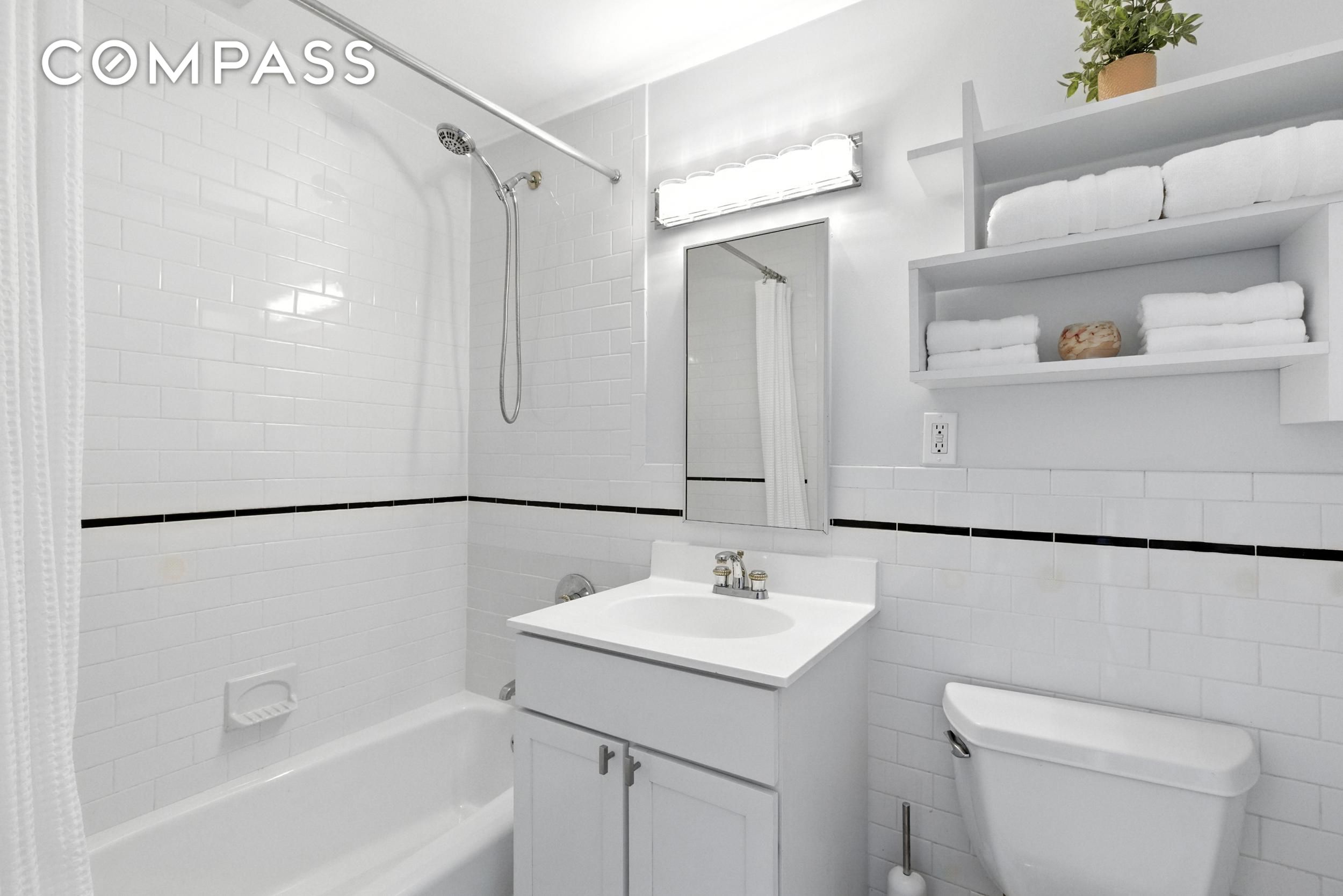 #7 photo, 1787 Madison Avenue, Harlem , NY 10035