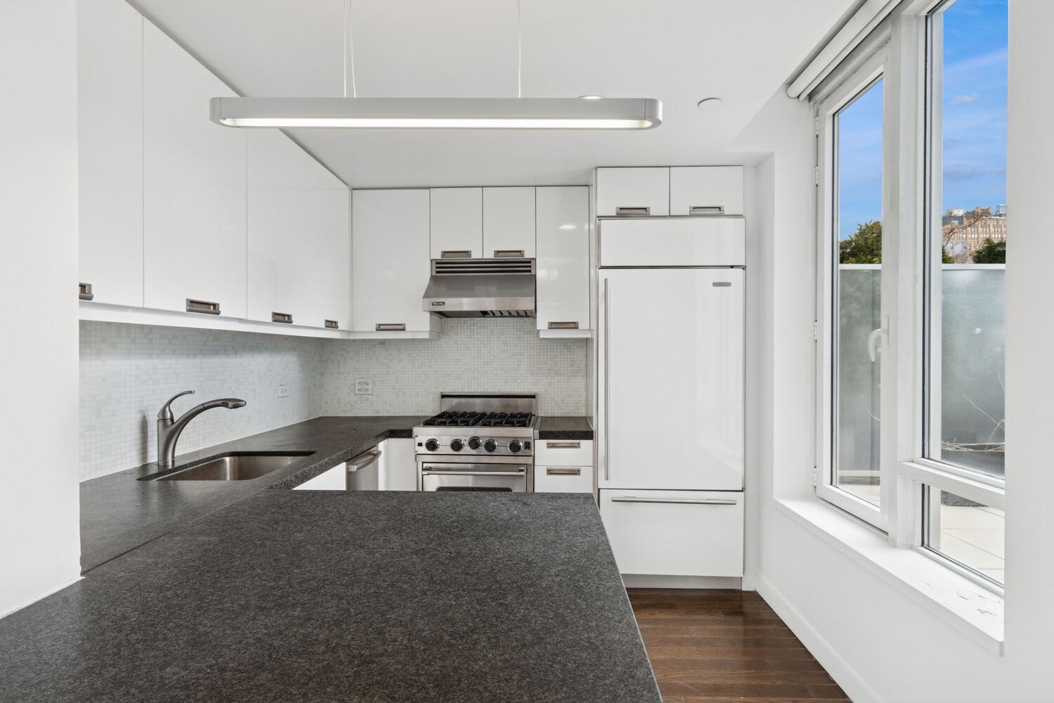 #6 photo, 261 W 28TH Street, Chelsea , NY 10001