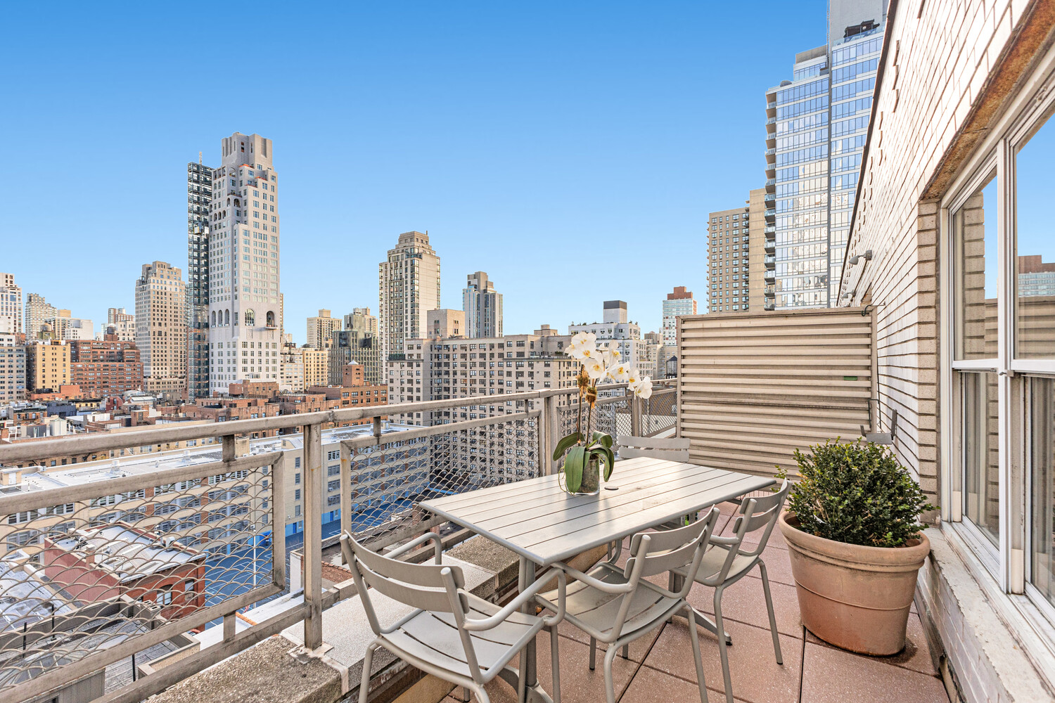 #12 photo, 207 E 74TH Street, Lenox Hill , NY 10021