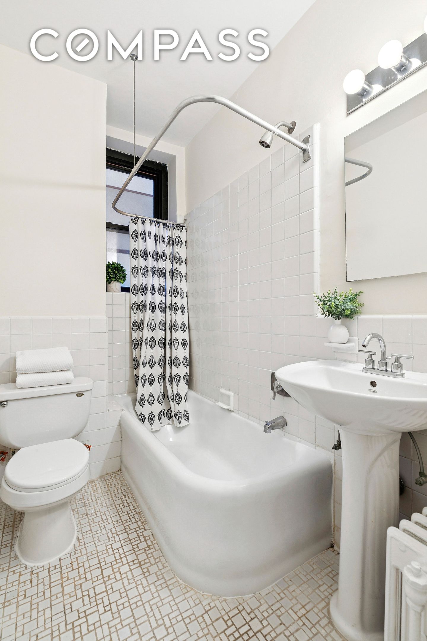 #8 photo, 235 E 22nd Street, Gramercy Park , NY 10010